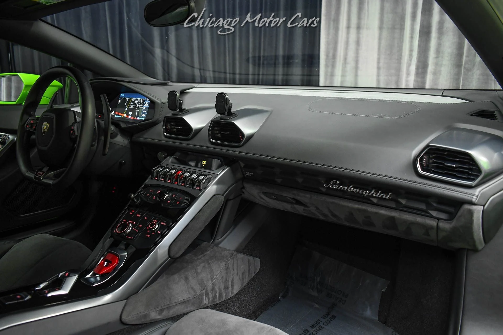 mph017_124480734_13494_p18_l_26d2d93e81