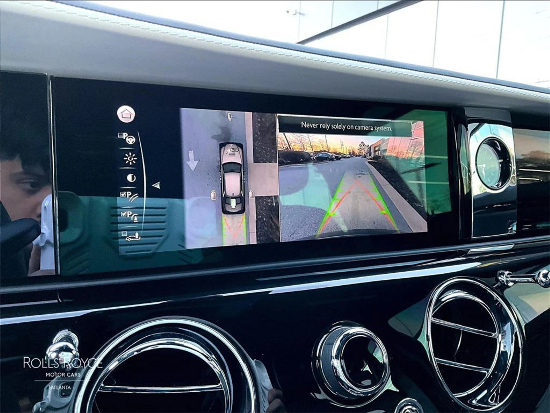 mph017_1254282946_Id_UM_0vep_EK_9rkg9tyd_Pw8_Wv13_W4_11bcd38007