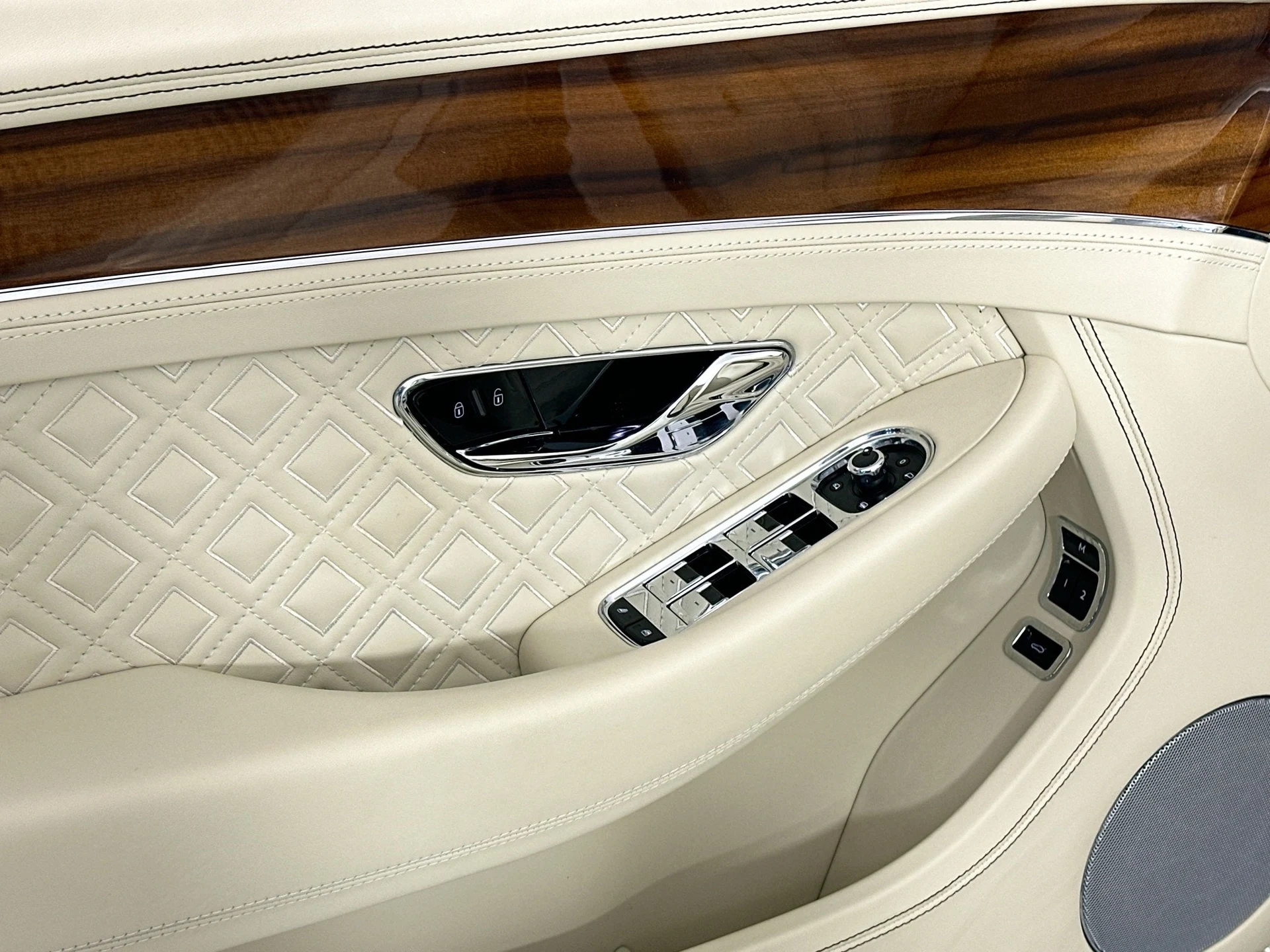 mph017_1266181869_18_c8af1cff67