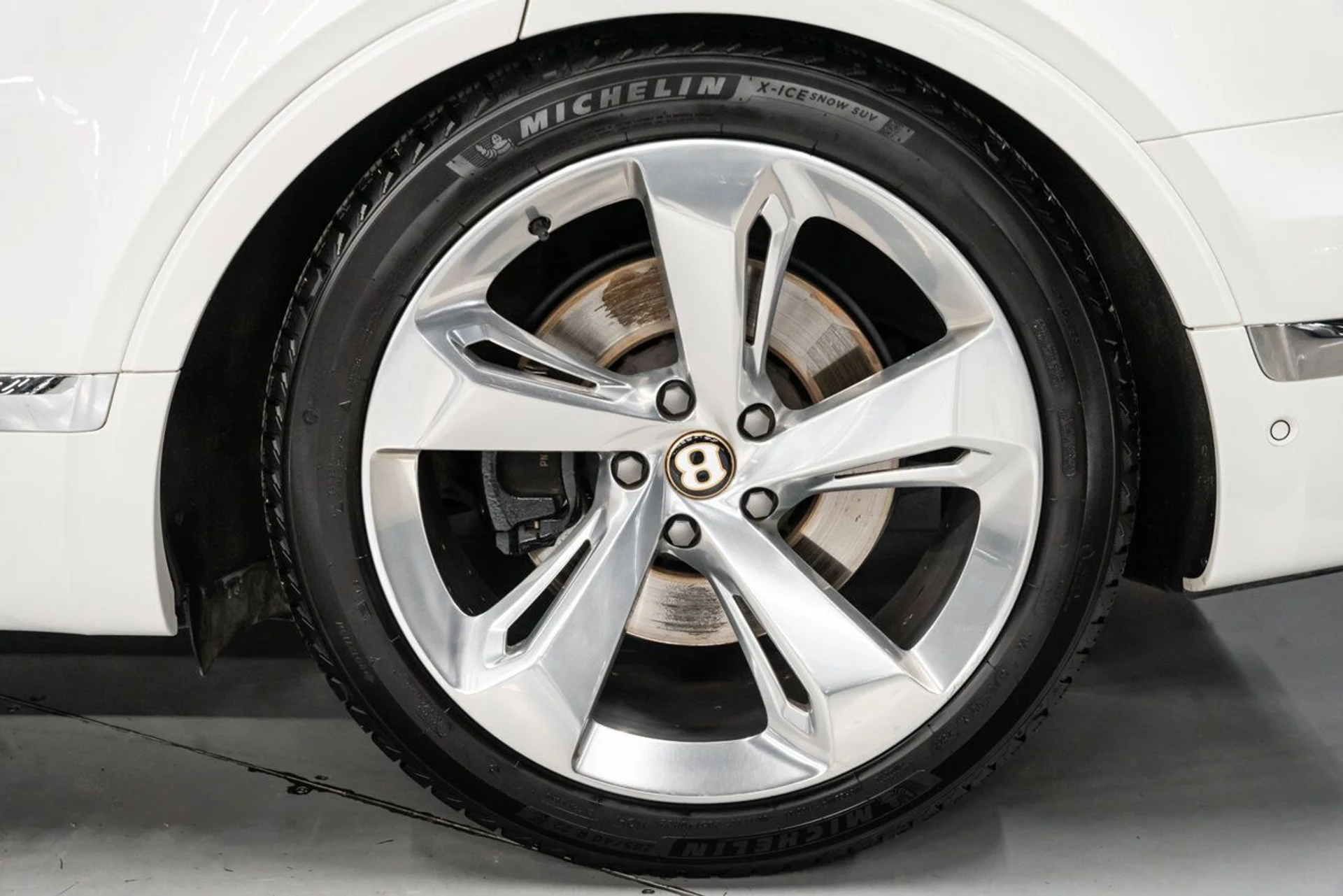 mph017_1271650808_bentley_bentayga_2019_c7c8b4d5c5