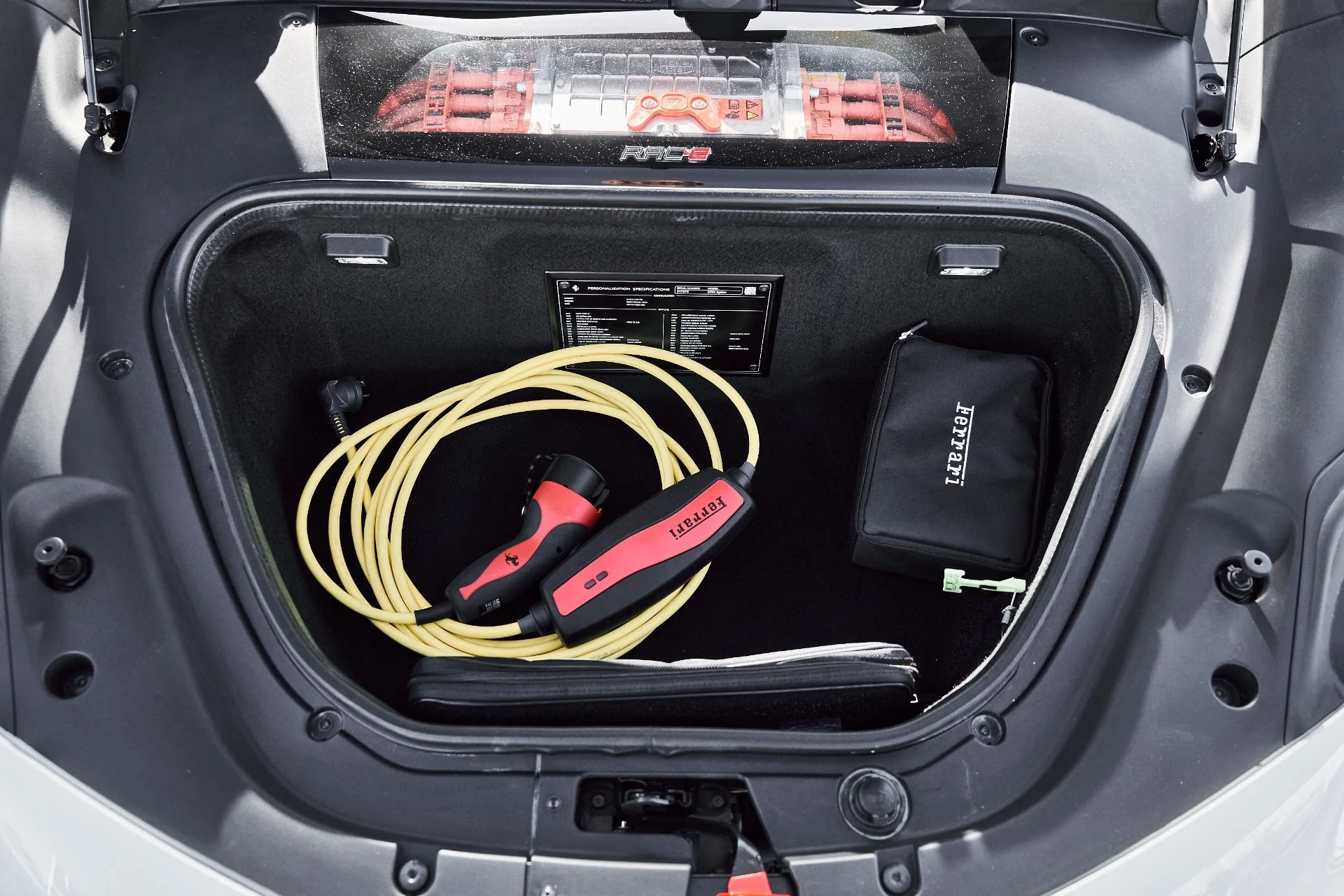 mph017_1278912685_Used_2025_Ferrari_SF_90_Spider_Base_1776876553_08252bfcff