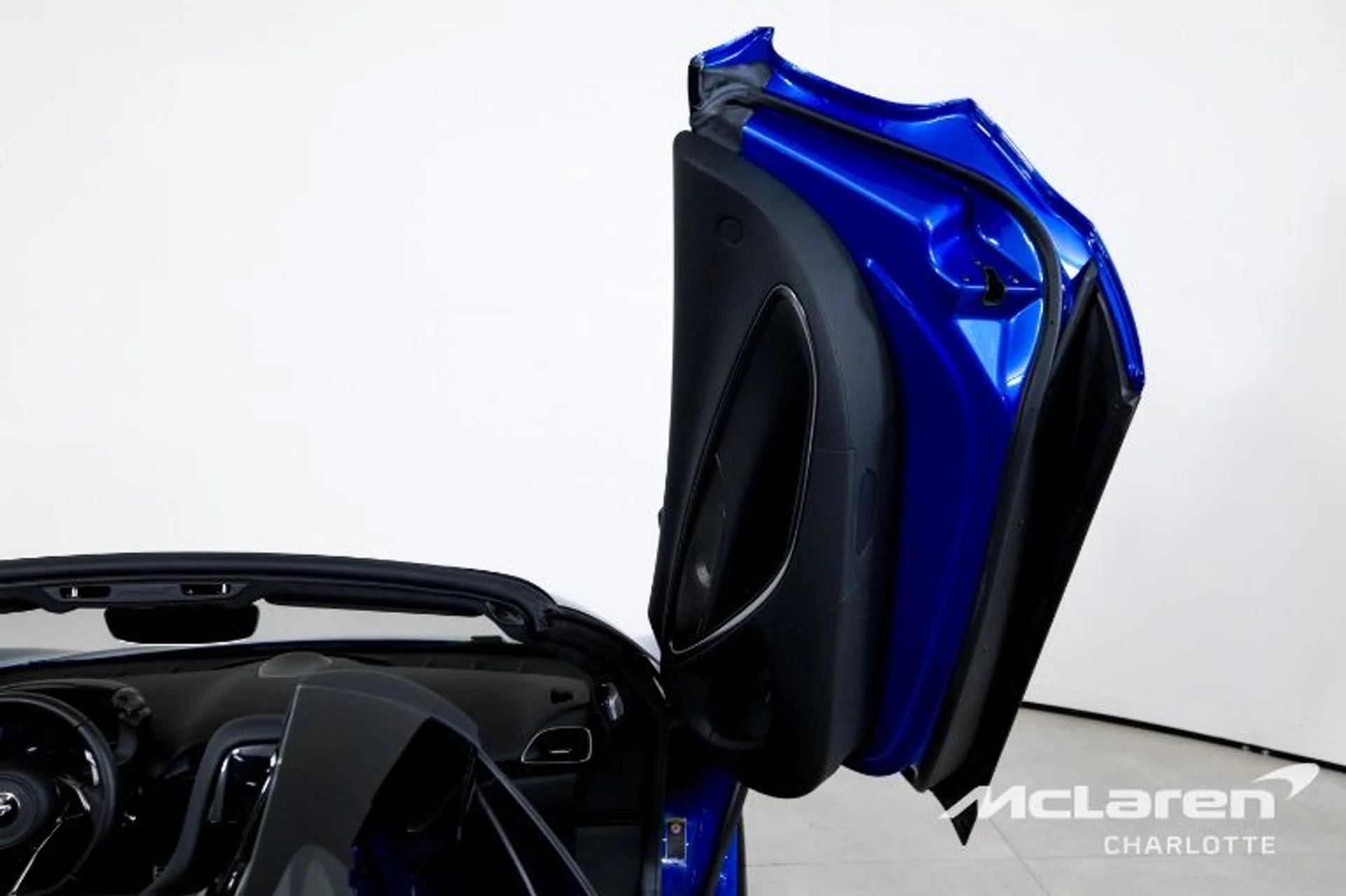mph017_1280641903_Used_2025_Mc_Laren_Artura_Spider_ec73ba5493