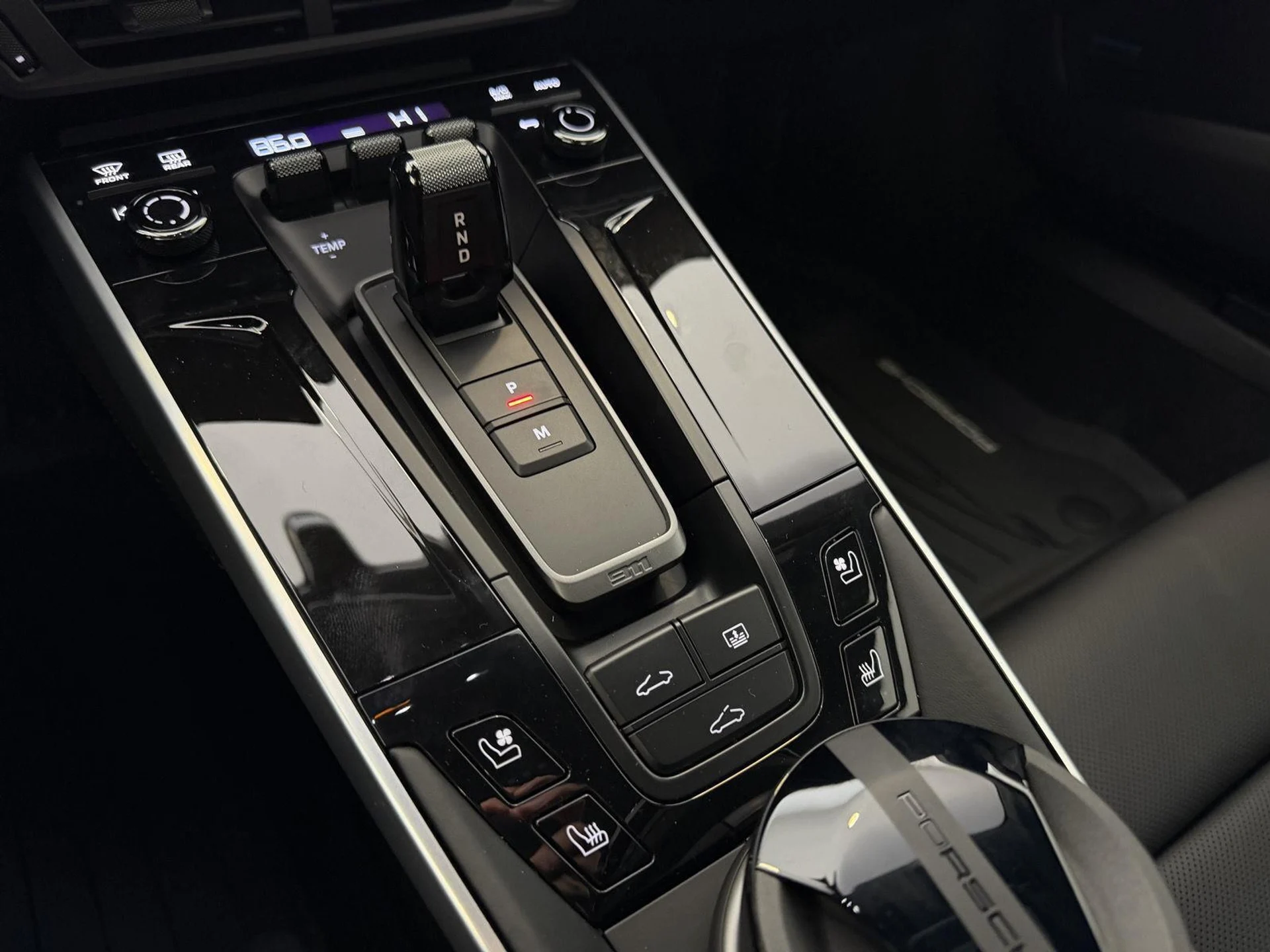 mph017_1280852889_e260309cfa4bb03fbacae0c2c2abeb98x_178817c990