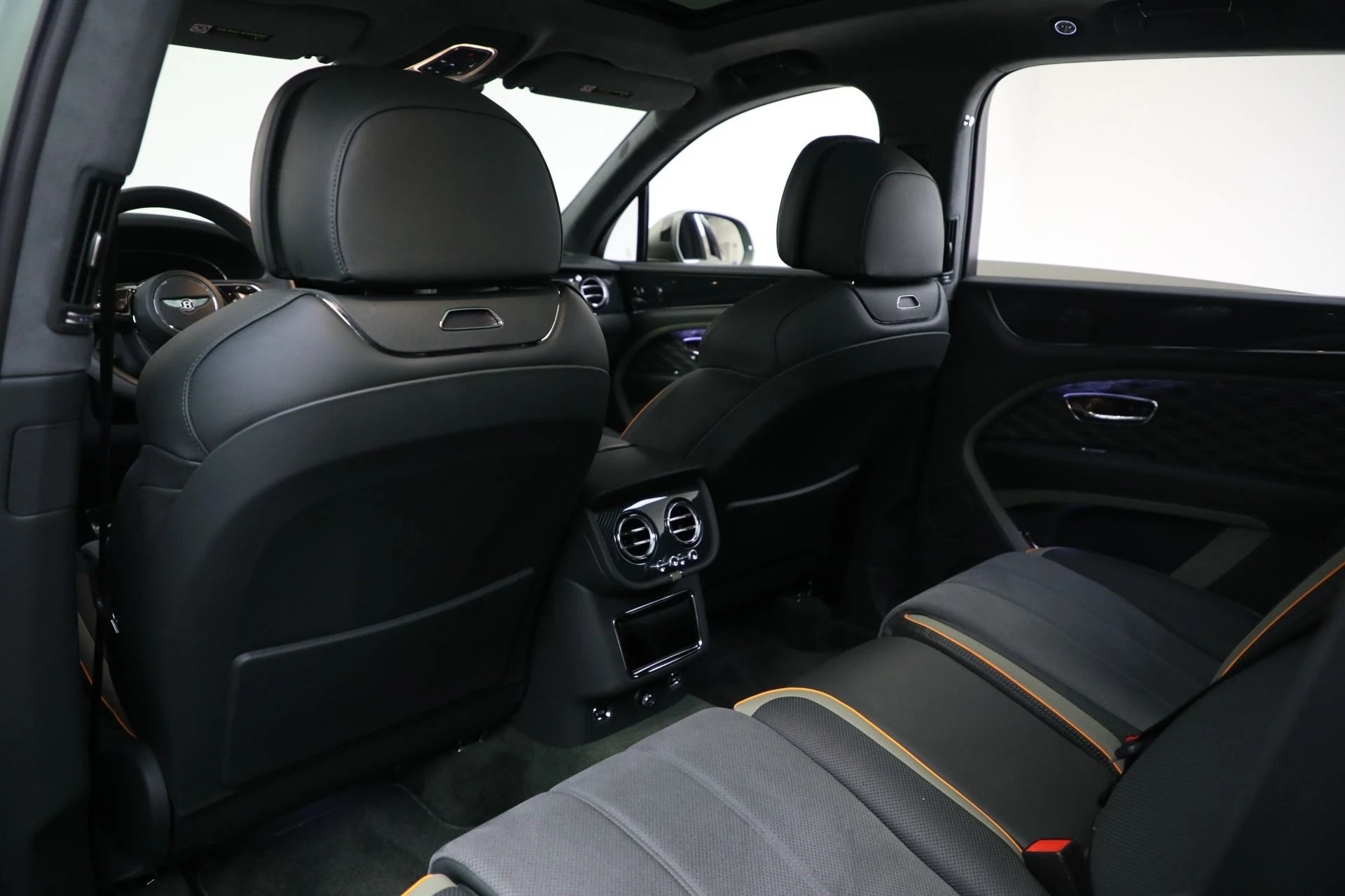 mph017_1281975972_New_2027_BENTLEY_BENTAYGA_SPEED_1761837159_f2eeb45c8c