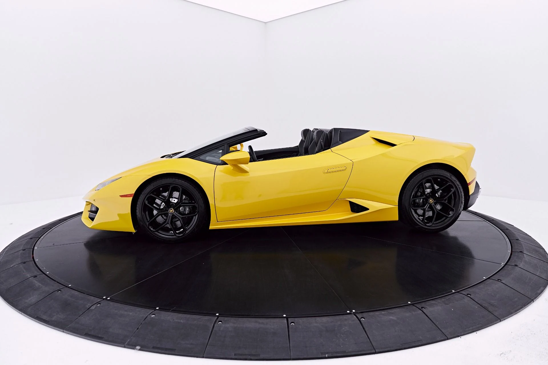 mph017_1282033828_Used_2018_Lamborghini_Huracan_LP_580_2_S_1784246793_eceba7f999