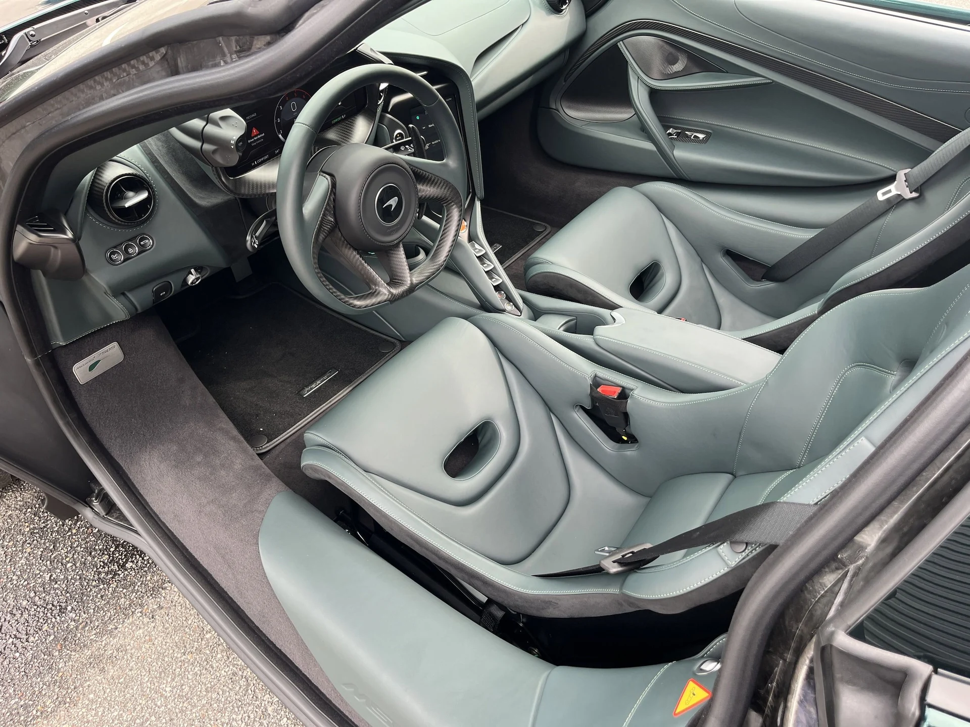 mph017_1287745124_e93f7fd73aa6136ee246c139884652c8x_e02f2ea366