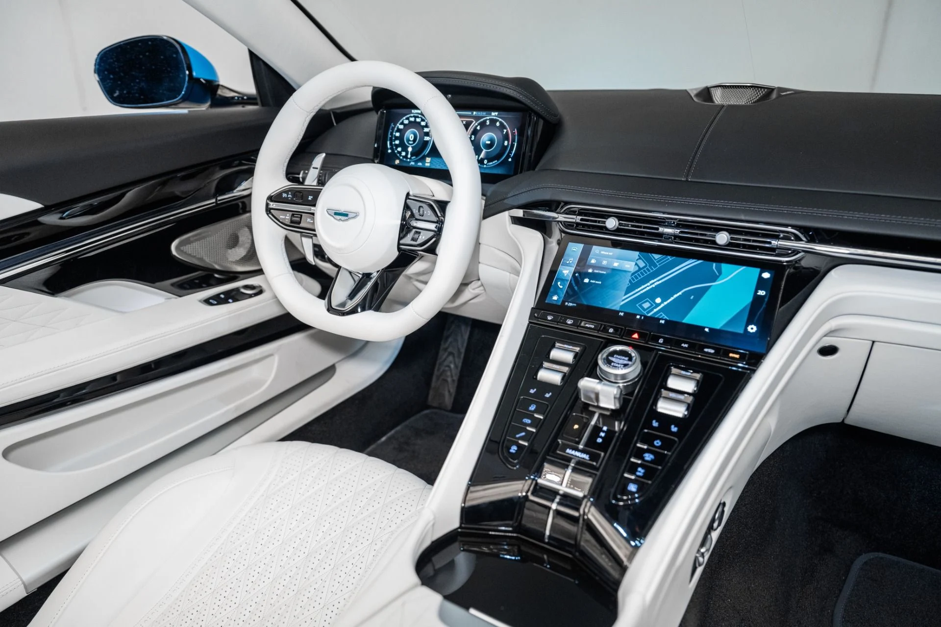 mph017_1296227879_New_2025_Aston_Martin_DB_12_Volante_1741214270_c2449ce5c7