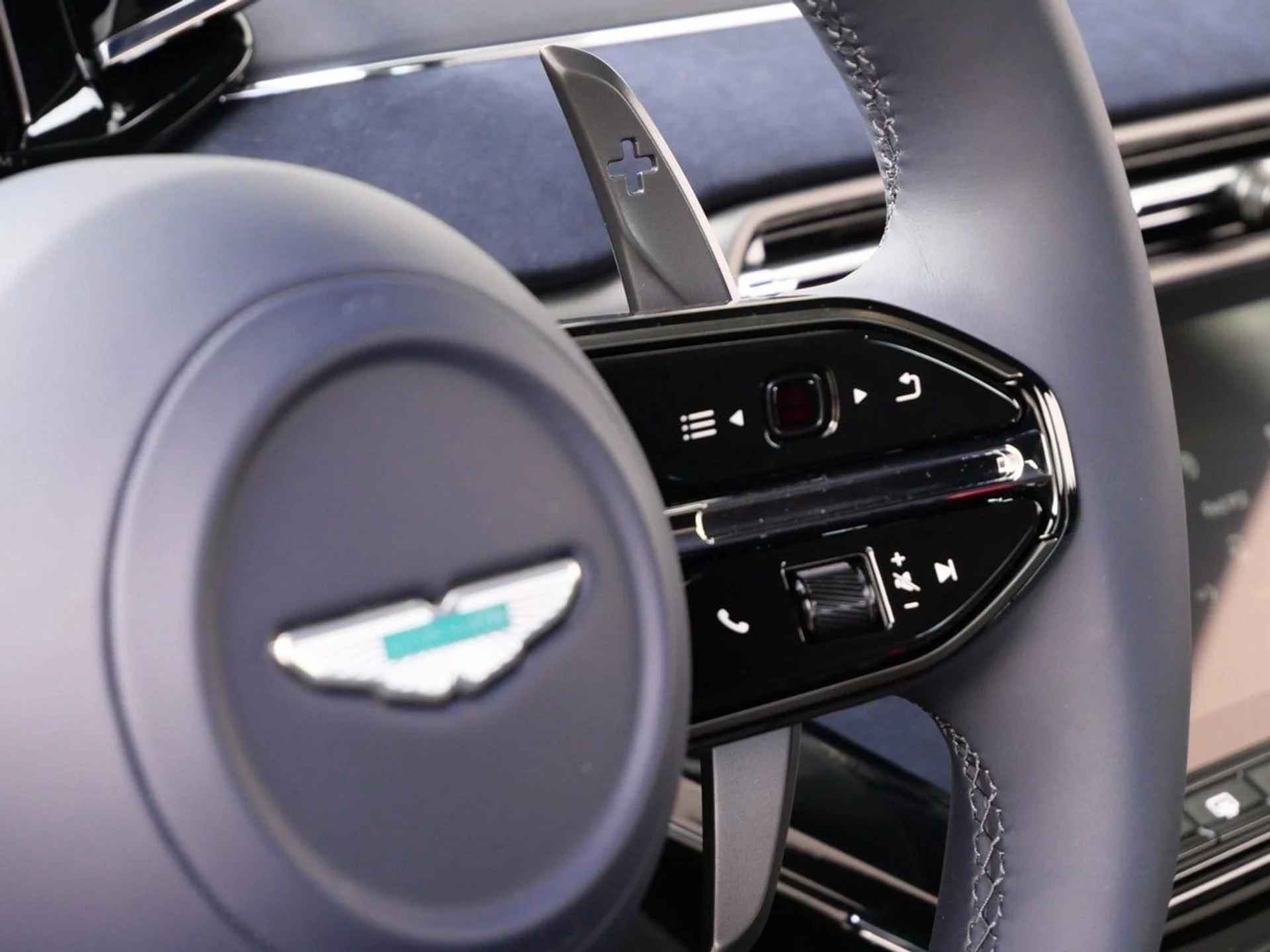 mph017_1296645269_b4a72a987c9768c56209d1696ee9f47bx_ca1213dd83