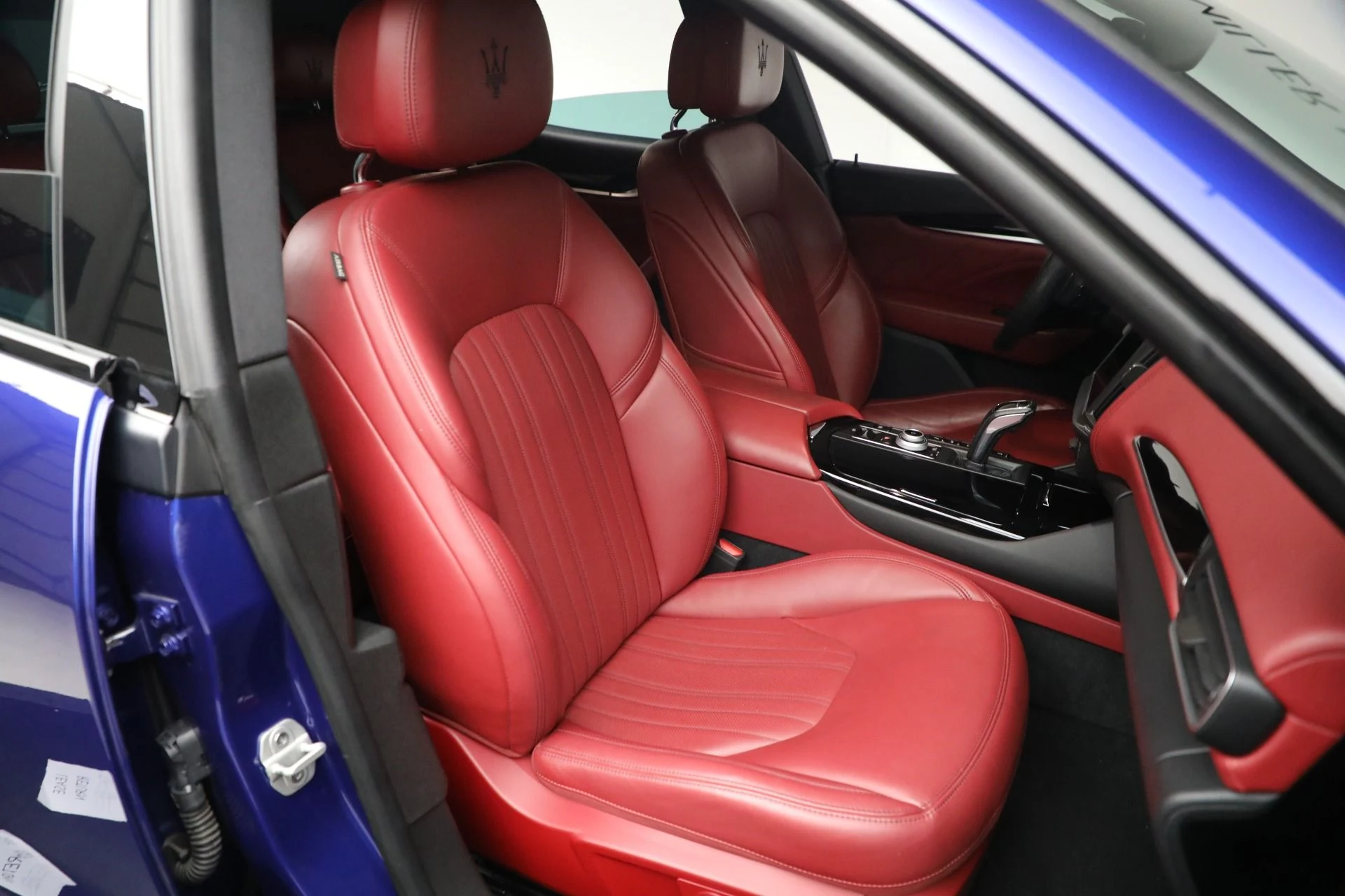 mph017_1303790951_Used_2022_Maserati_Levante_GT_1763842110_9c4fc48491