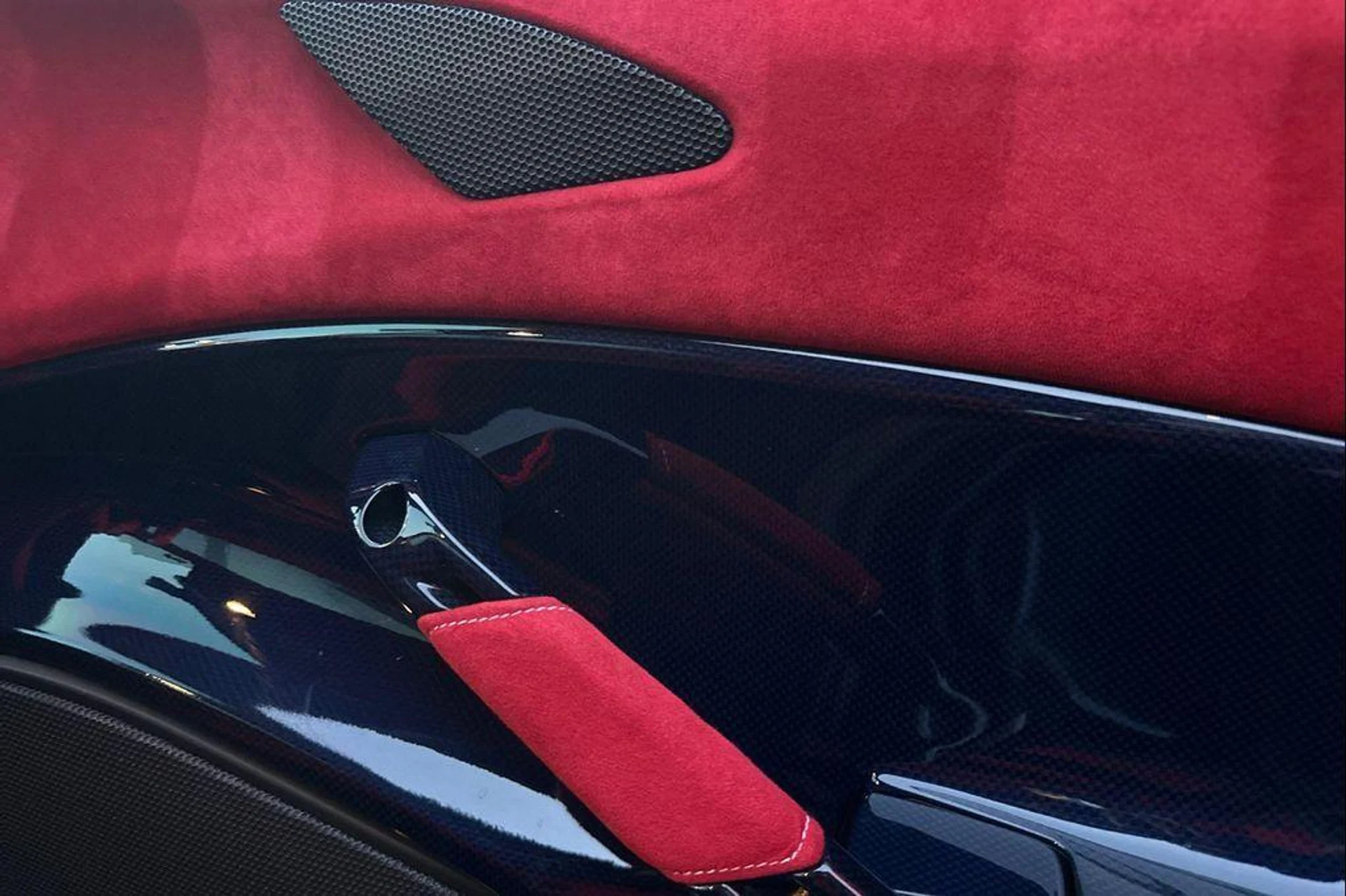 mph017_1306777360_o1_O_Mq_M0w_UPP_48_B_Vo_Iyyt_AF_Ocv_V8_920100c757