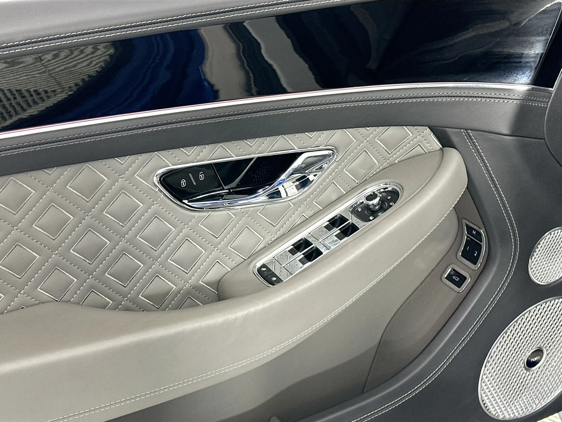 mph017_1314460600_18_bd7c3a14fb