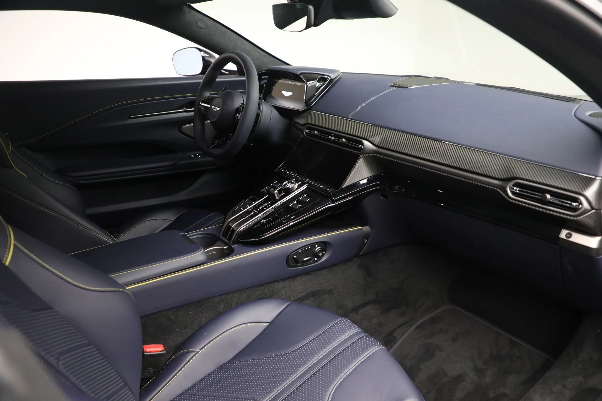 mph017_1319433820_New_2026_Aston_Martin_Vantage_aa4cb6c1cf