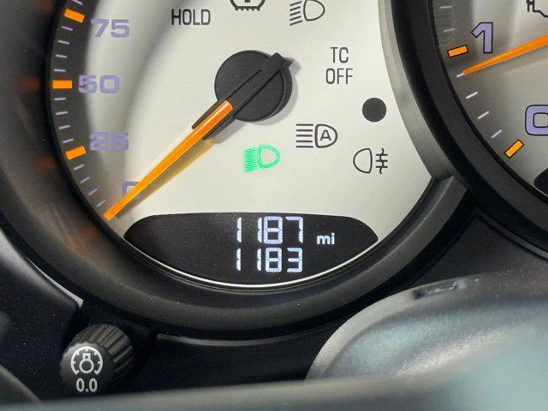 mph017_1320604175_W4_P3eya_Z3rjnbisn_YD_Vj_h_WX_Exo_9a7a719104