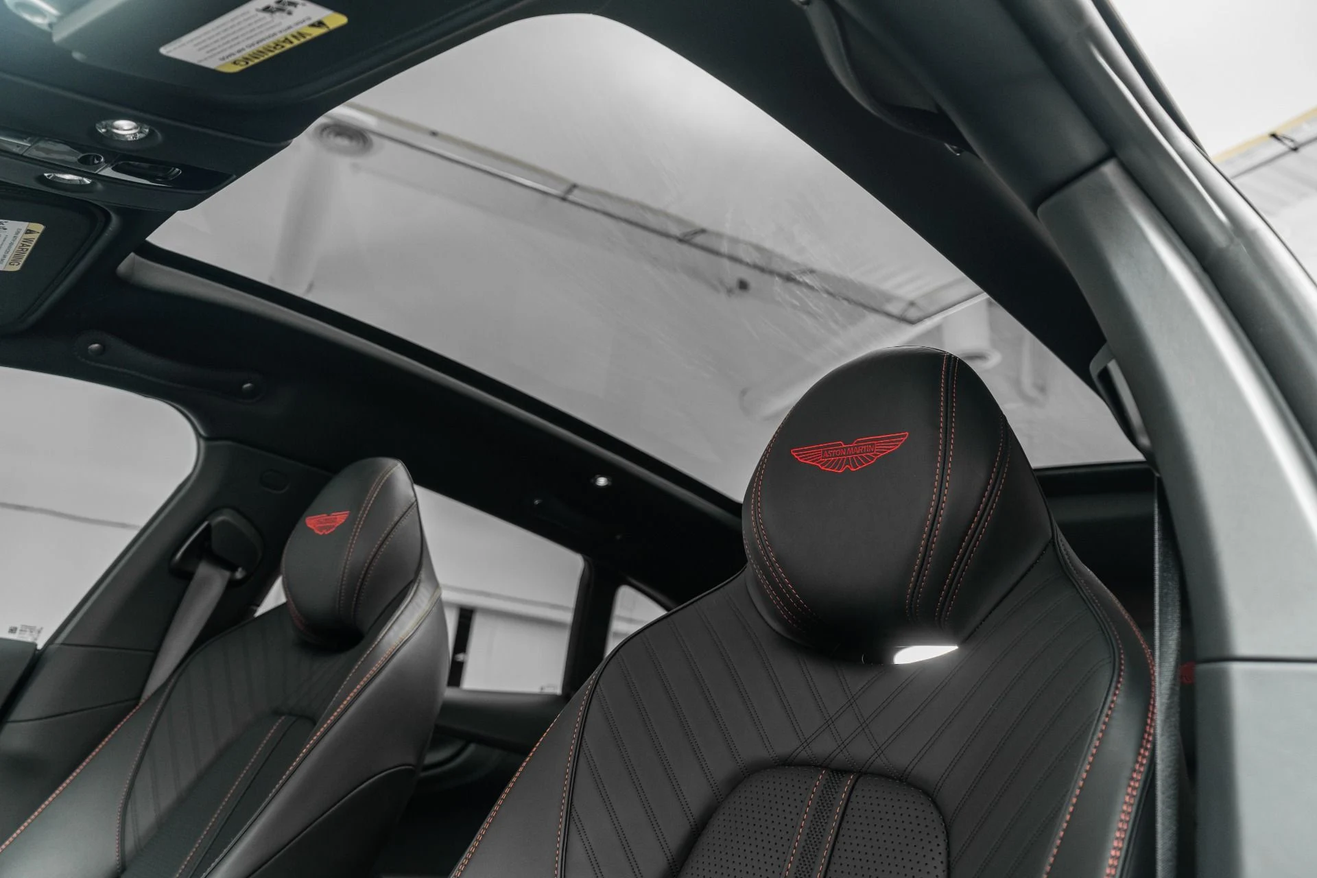 mph017_1321003927_Used_2025_Aston_Martin_DBX_707_23_Inch_Wheels_Factory_Matte_Paint_697_Horsepower_1774034848_439cee2145