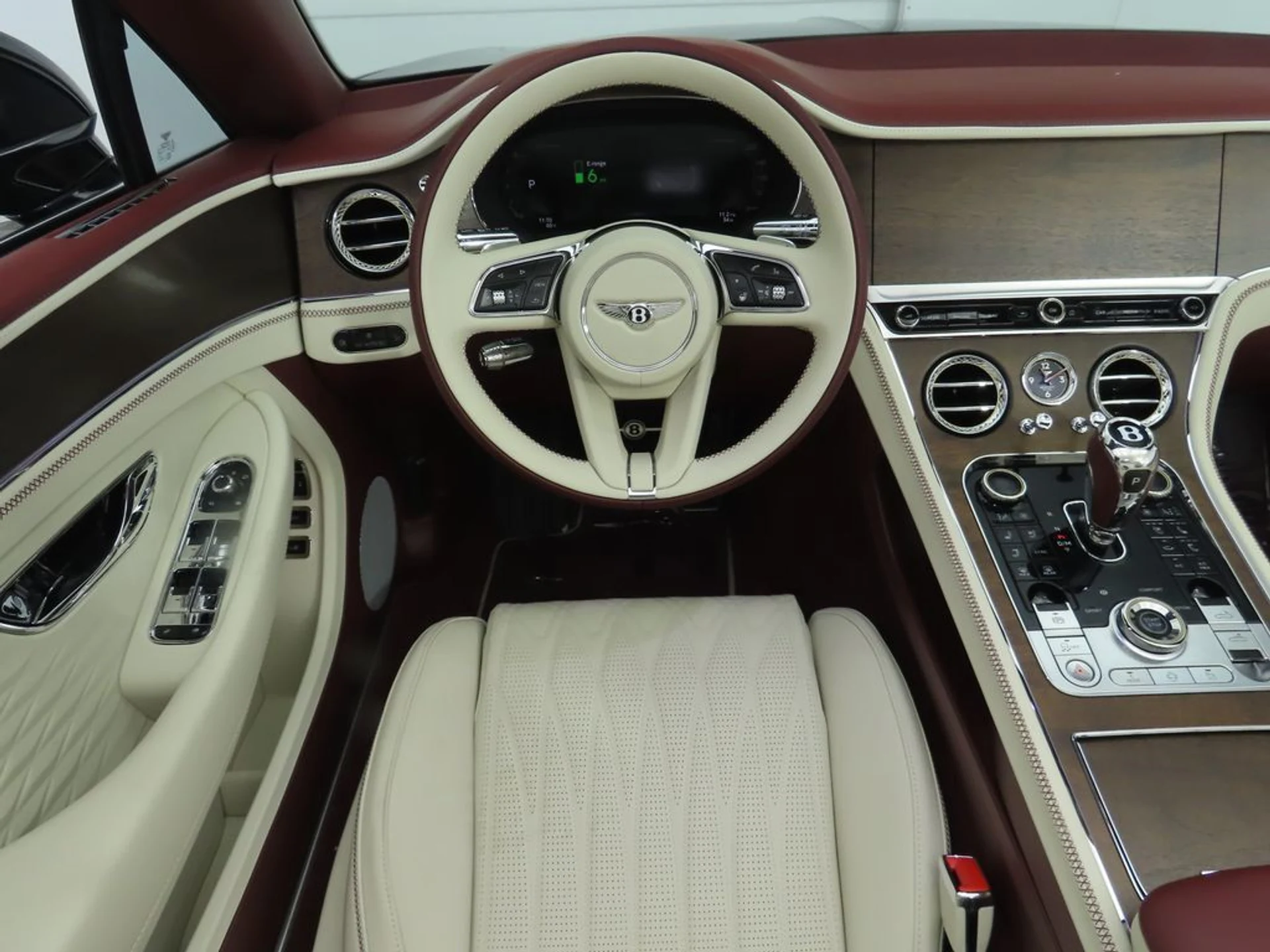 mph017_1325845695_new_2026_bentley_continental_gtc_8119_22975587_18_1024_43bf603927