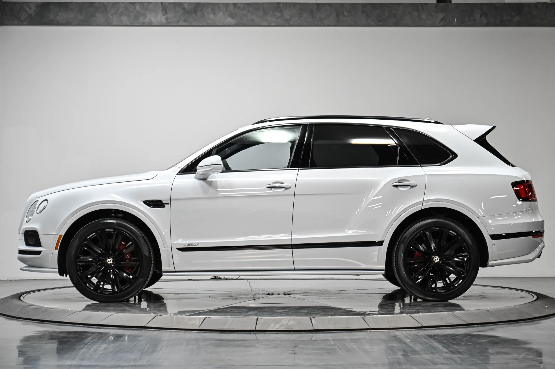mph017_1331419817_Used_2020_Bentley_Bentayga_Speed_1754949210_cf77b18c84