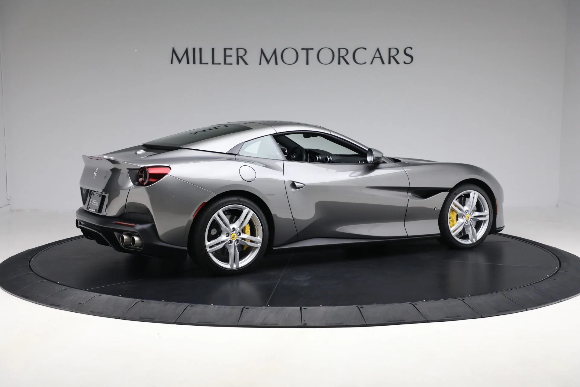 mph017_1336308884_Used_2019_Ferrari_Portofino_e26bd15825