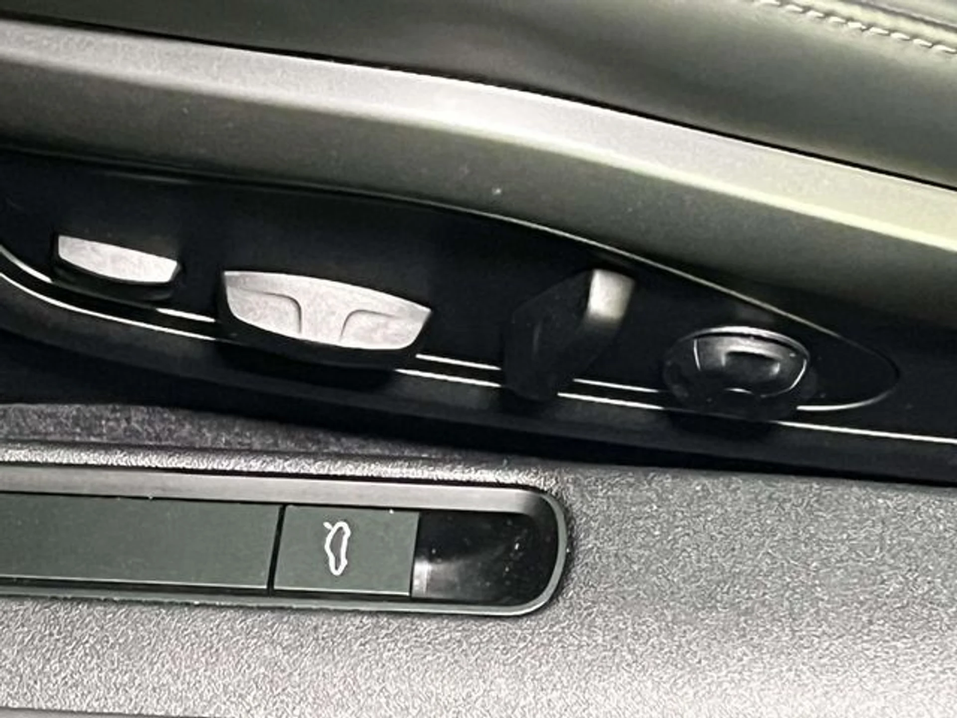 mph017_1339636204_53b5322077f543729127c74171759d4ax_6a869e06d9