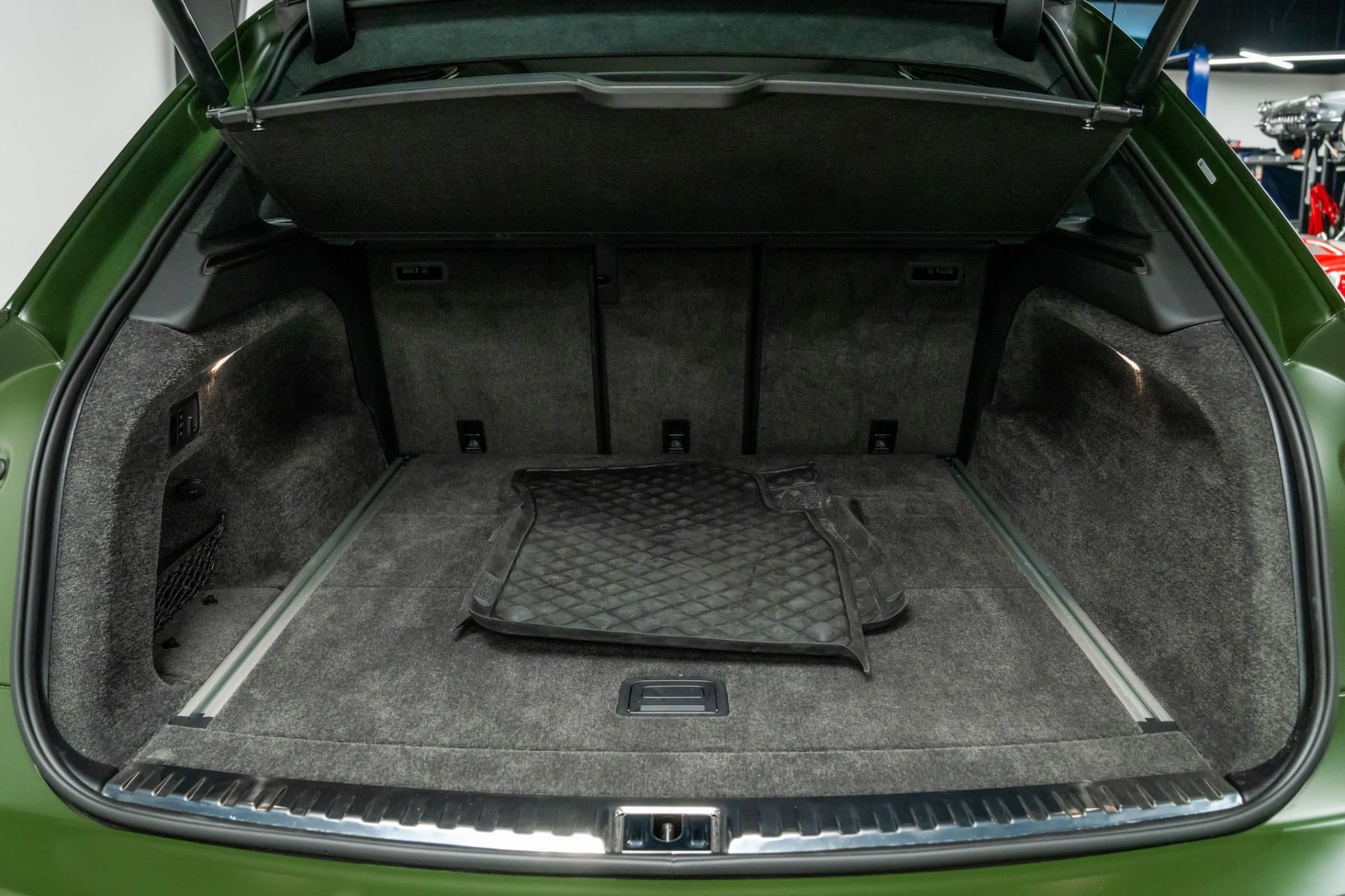 mph017_1343540446_Used_2025_Bentley_Bentayga_S_Black_Edition_Factory_Matte_Paint_Full_PPF_292_K_MSRP_1768506308_32e05326c5