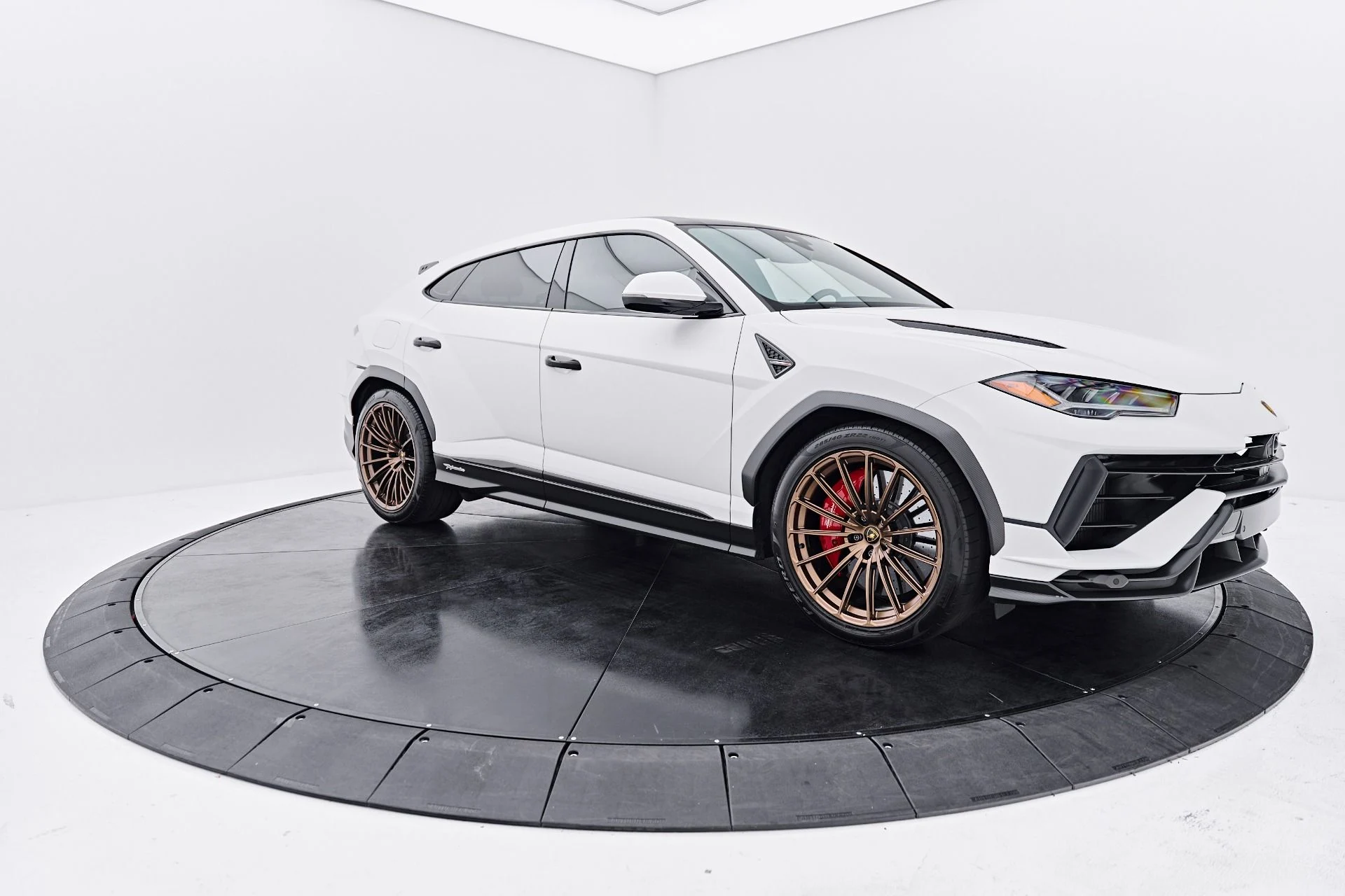 mph017_135299364_Used_2023_Lamborghini_Urus_Performante_1790207579_ae0e259ef2
