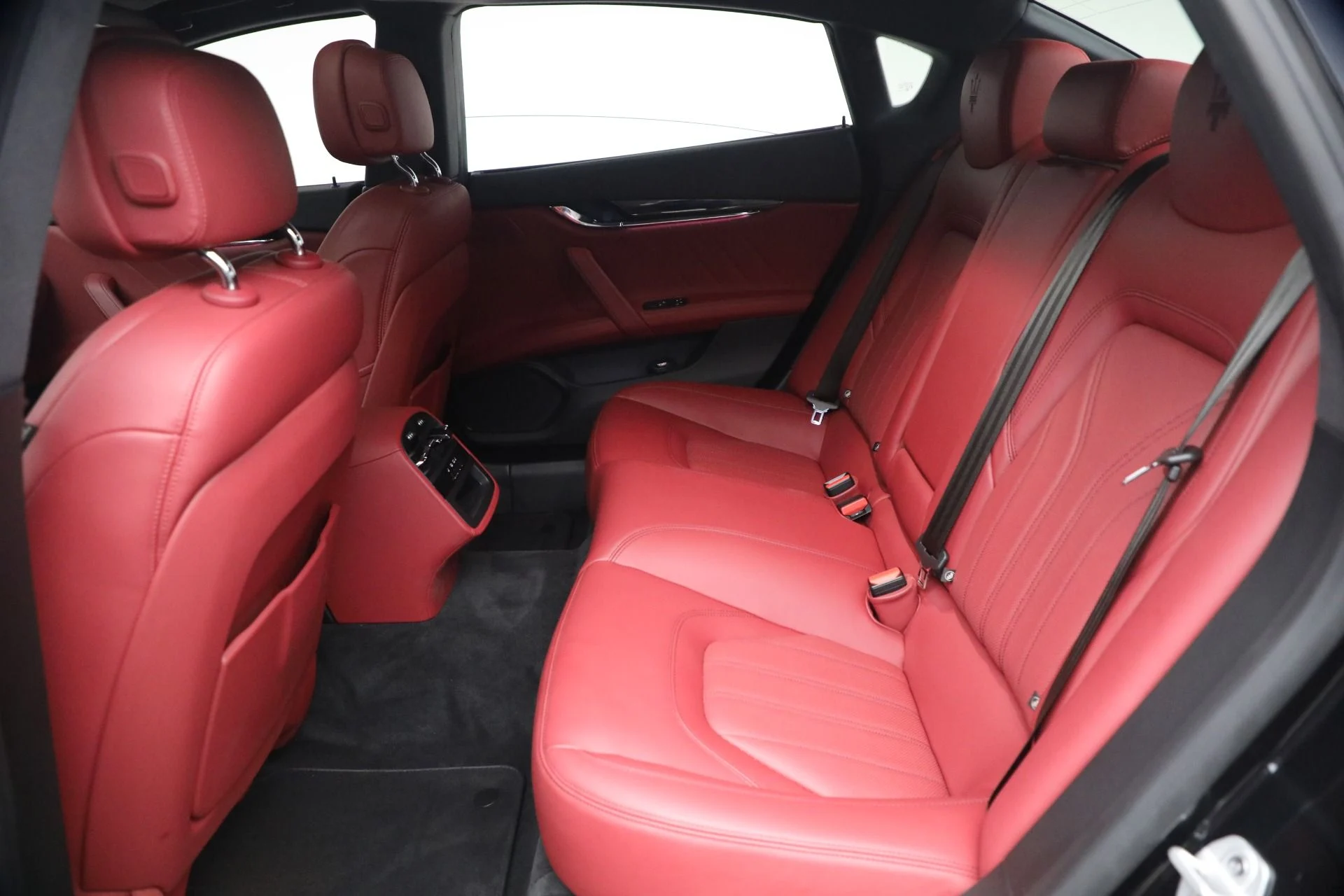 mph017_1359402174_Used_2022_Maserati_Quattroporte_Modena_Q4_1776360764_52fe6a6f39