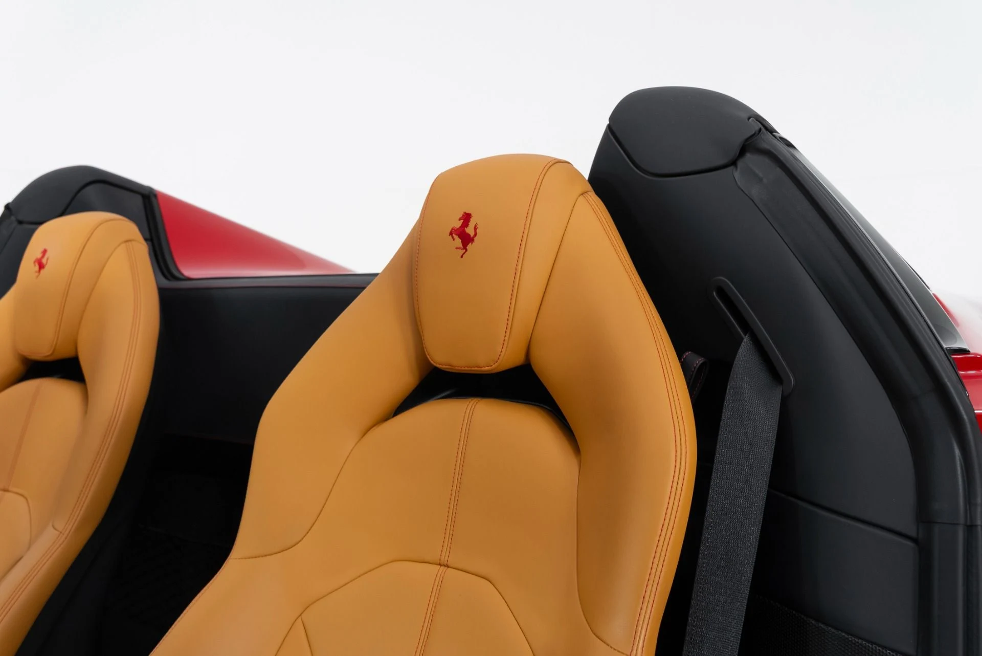 mph017_1362625864_Used_2021_Ferrari_F8_Spider_1757957113_810b634e96