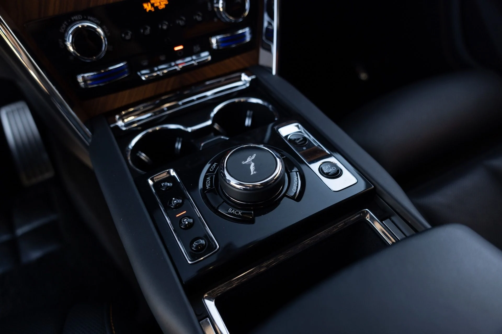 mph017_1366613900_Used_2021_Rolls_Royce_Cullinan_1774297263_f7939964af