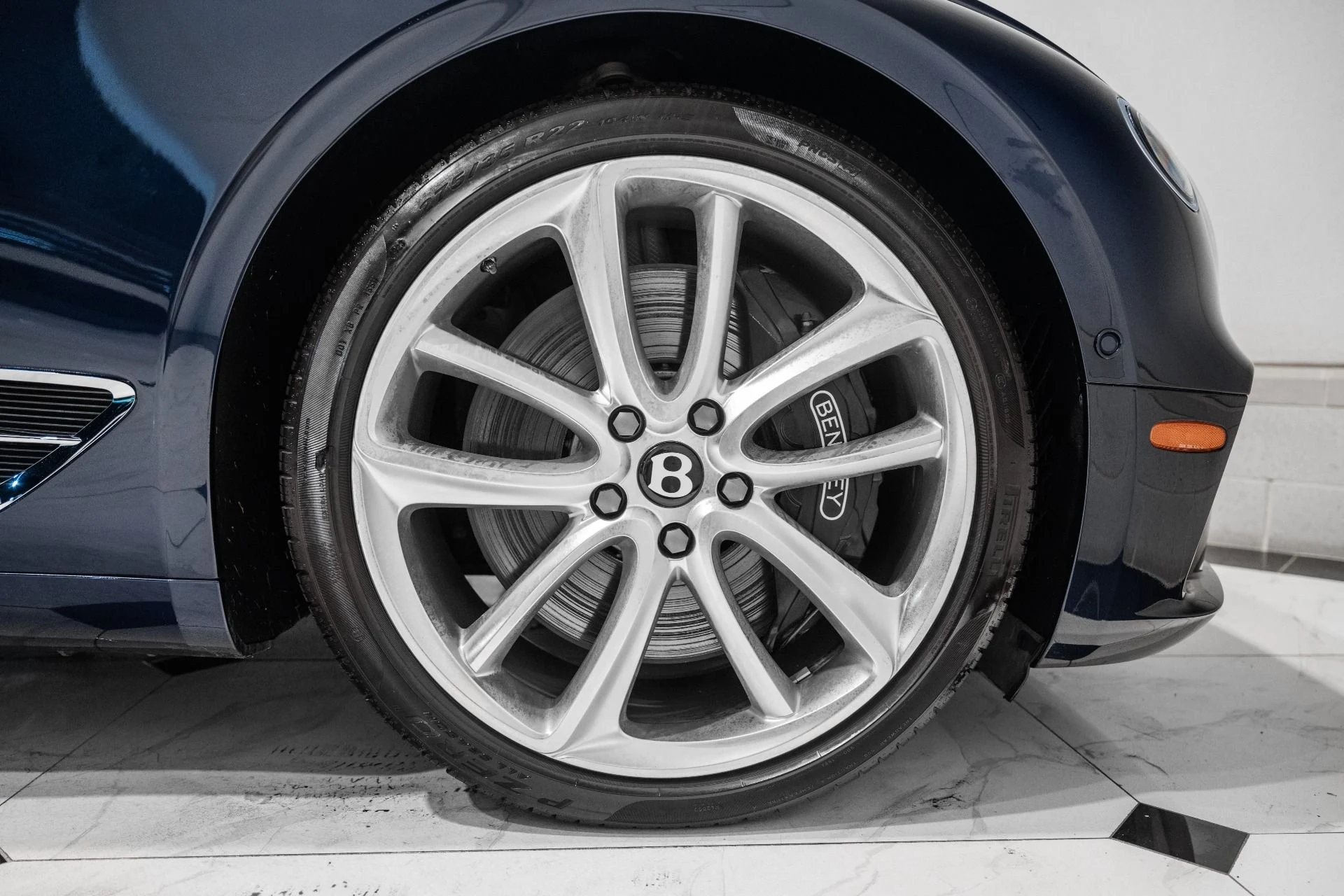 mph017_1381781573_Used_2021_Bentley_Continental_GTC_V8_1784573980_acf1e63afb