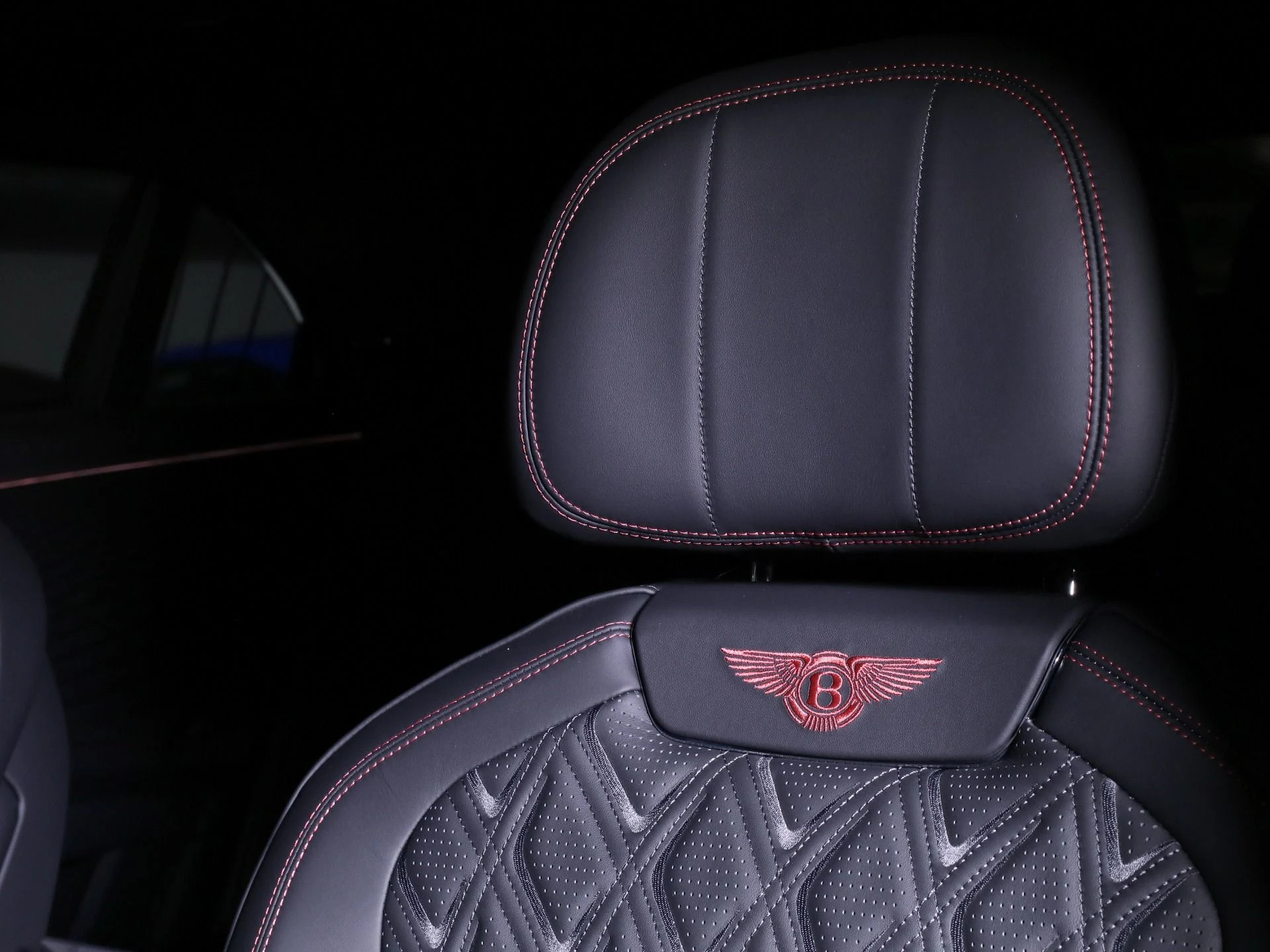 mph017_13890069_New_2026_Bentley_Flying_Spur_Azure_1759158492_b423c770d8