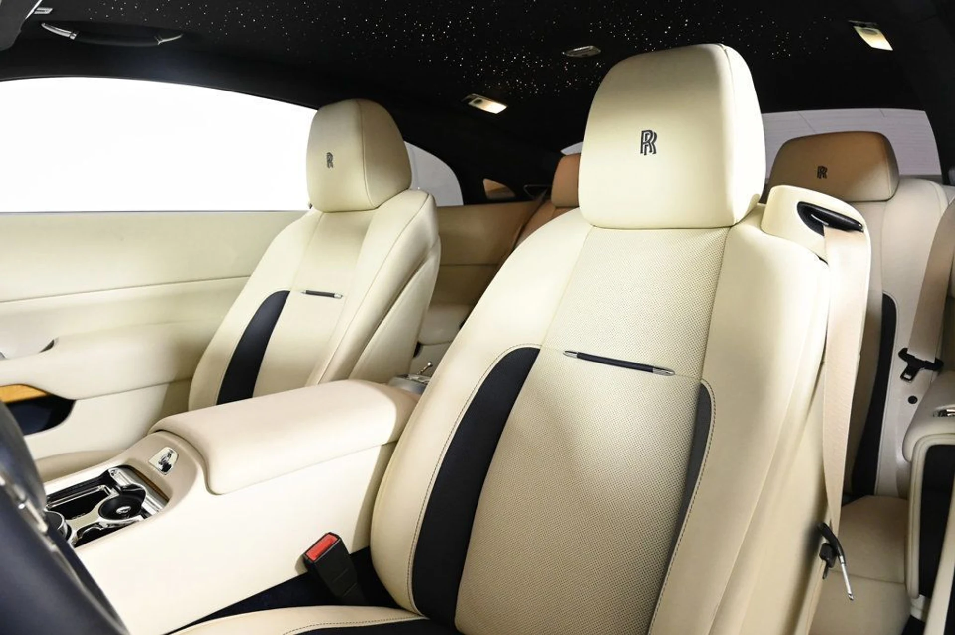 mph017_140385651_used_2019_rolls_royce_wraith_base_11350_22954809_17_1024_623403fefb