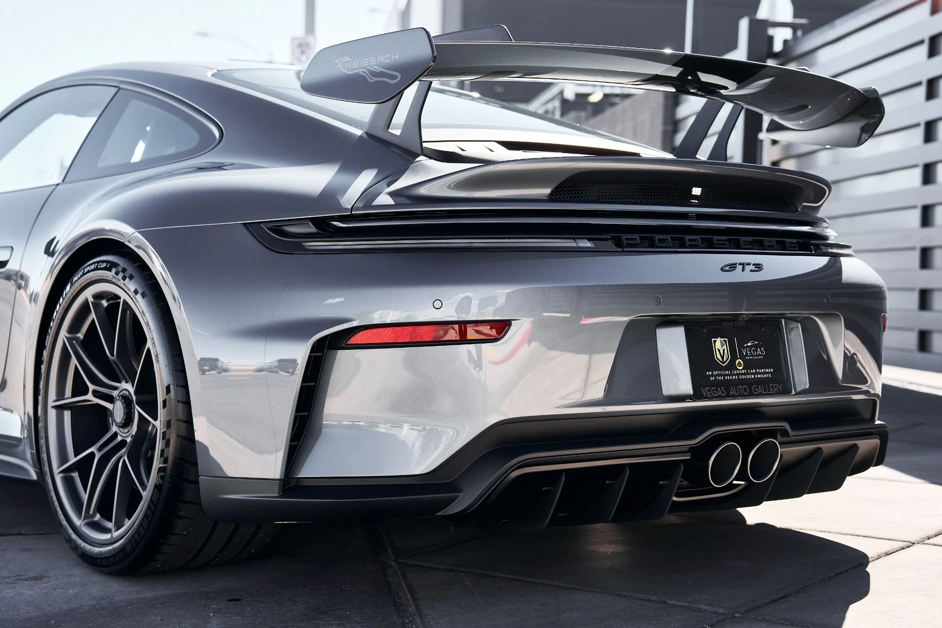 mph017_1404158250_Used_2025_Porsche_911_GT_3_1760569977_b3807ee7a0