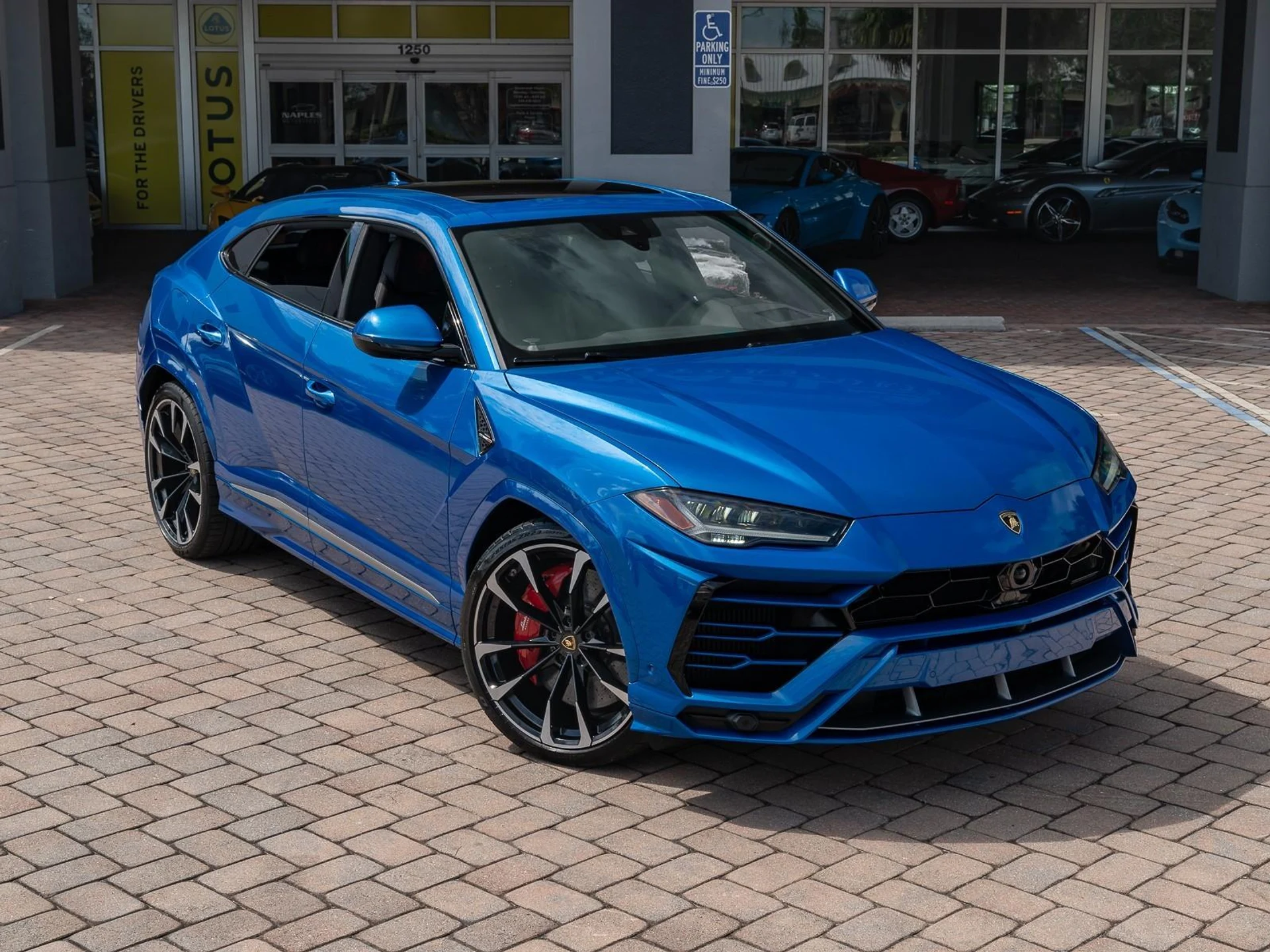 mph017_1412521636_Used_2020_Lamborghini_Urus_1753203937_9063f9faa1