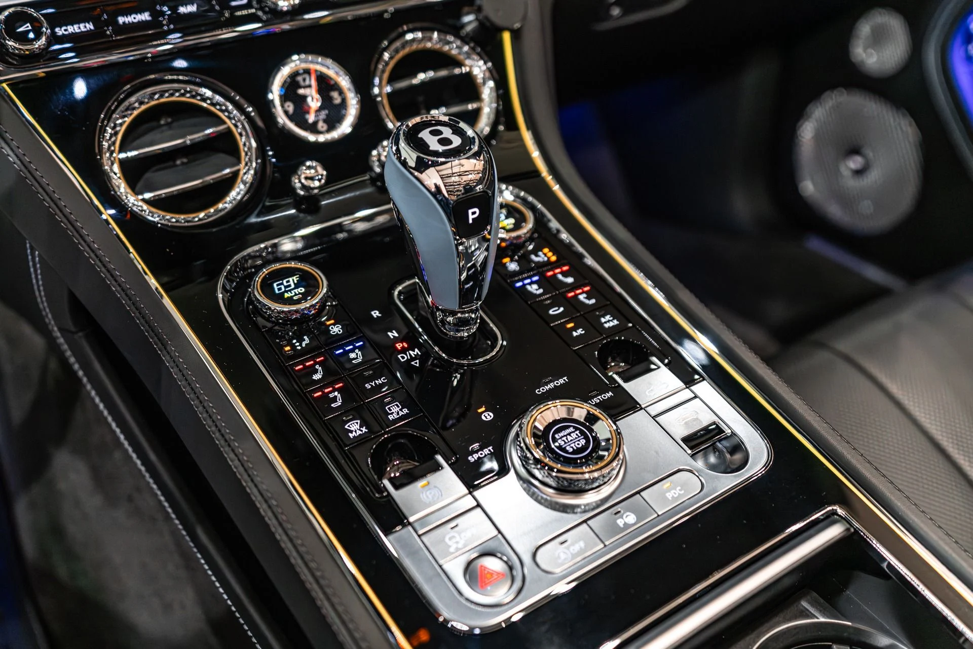 mph017_1413411890_13117_p18_l_9fac5b6de3