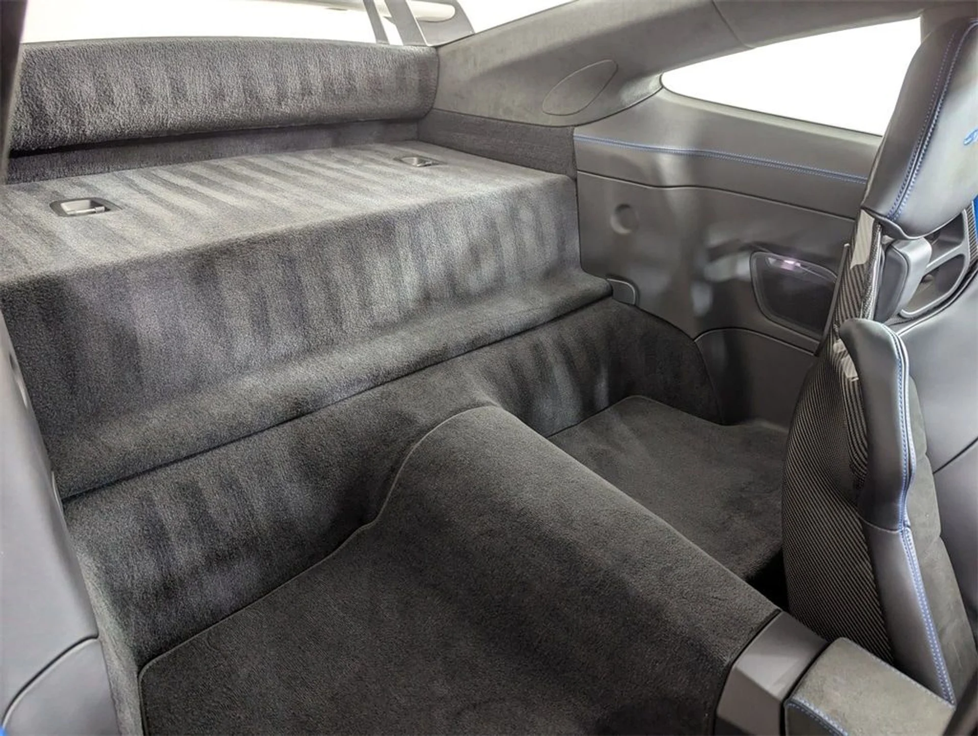 mph017_141924866_b6afd74ed6e69674c71553df879d8559x_5d8c6d4f94