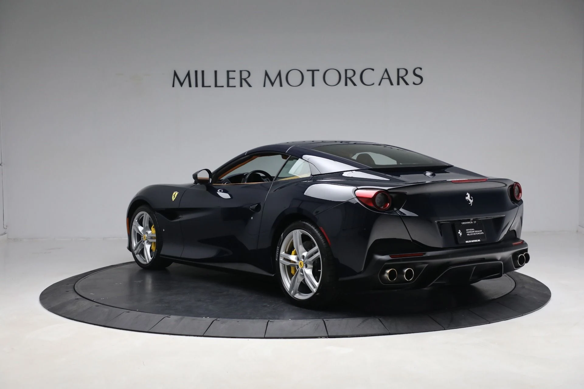 mph017_142770076_Used_2019_Ferrari_Portofino_54126fd2b1