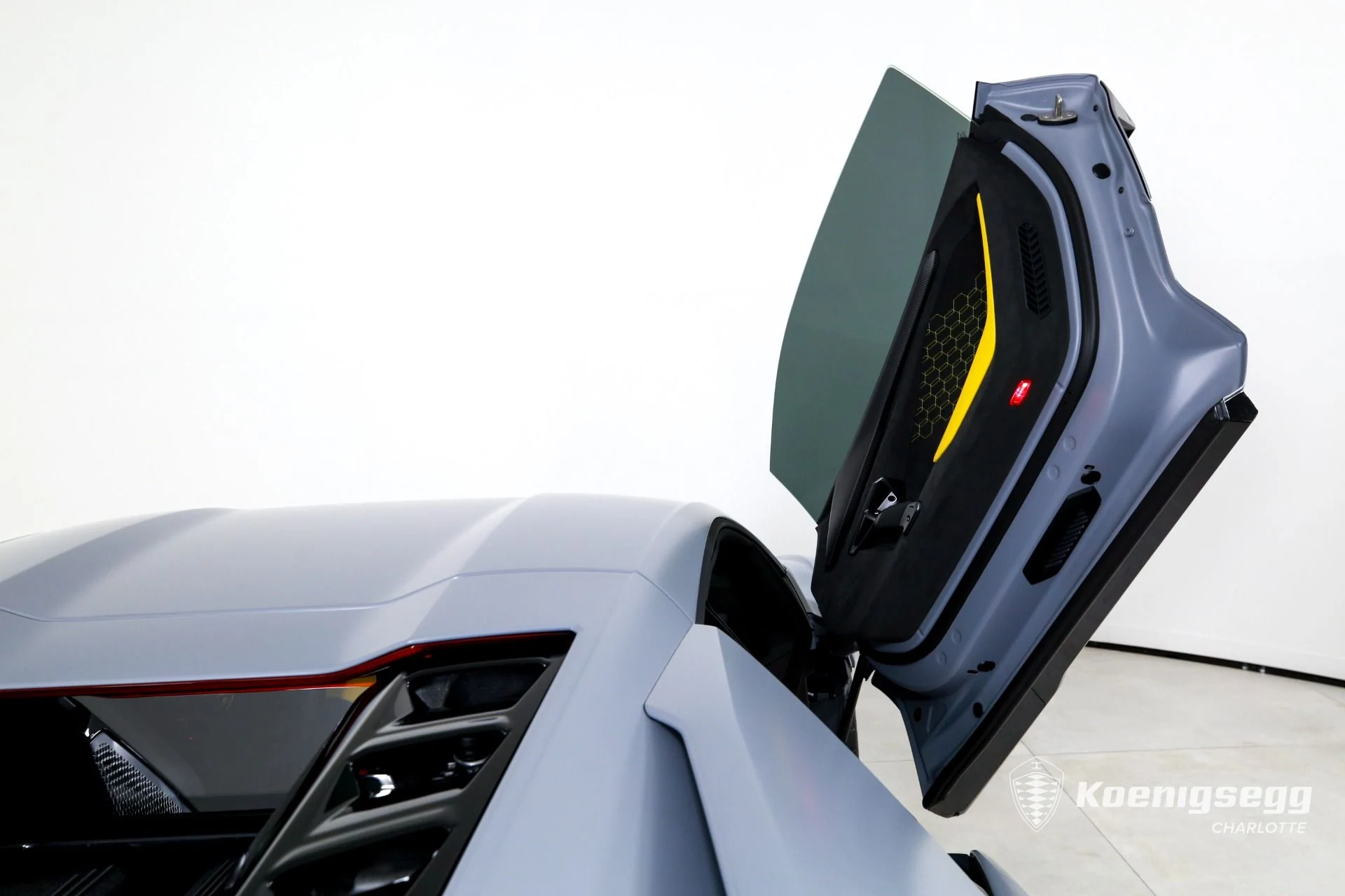 mph017_1429503583_Used_2024_Lamborghini_Revuelto_1756310195_7be7ad5216