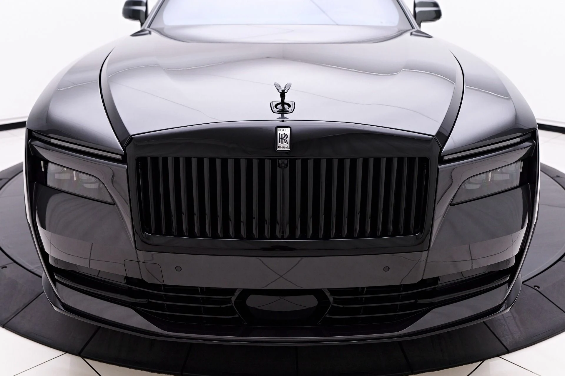 mph017_1430161556_Used_2025_Rolls_Royce_Spectre_1755107741_2a7e050b8b