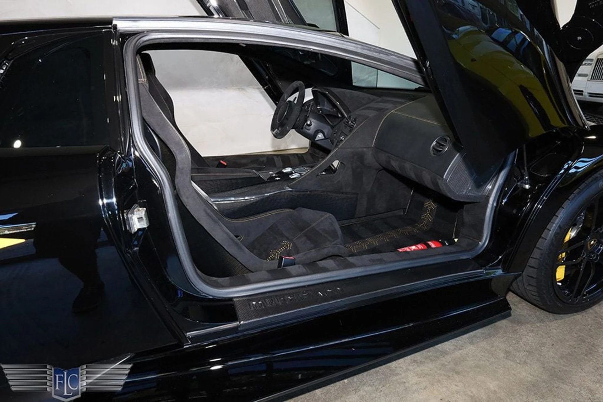 mph017_1431675711_used_2010_lamborghini_murcielago_2drlp6704superveloce_9689_22931171_18_1024_424ab48699