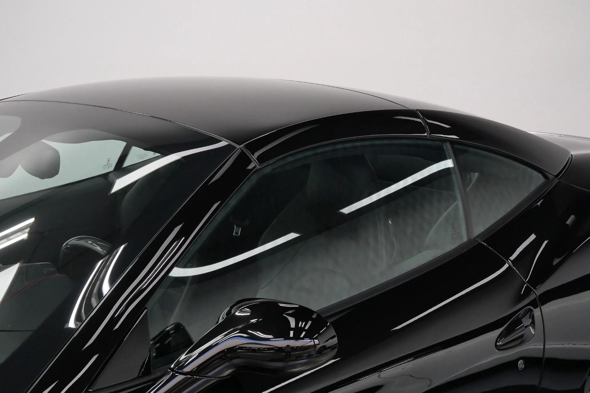 mph017_1438531288_Used_2015_Ferrari_California_T_Carbon_Fiber_Interior_Trim_Low_Miles_1778860408_3fe5487dab