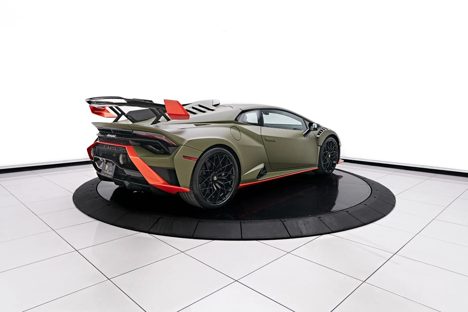 mph017_1451376718_Used_2023_Lamborghini_Huracan_STO_Base_1748993221_80c85fd399
