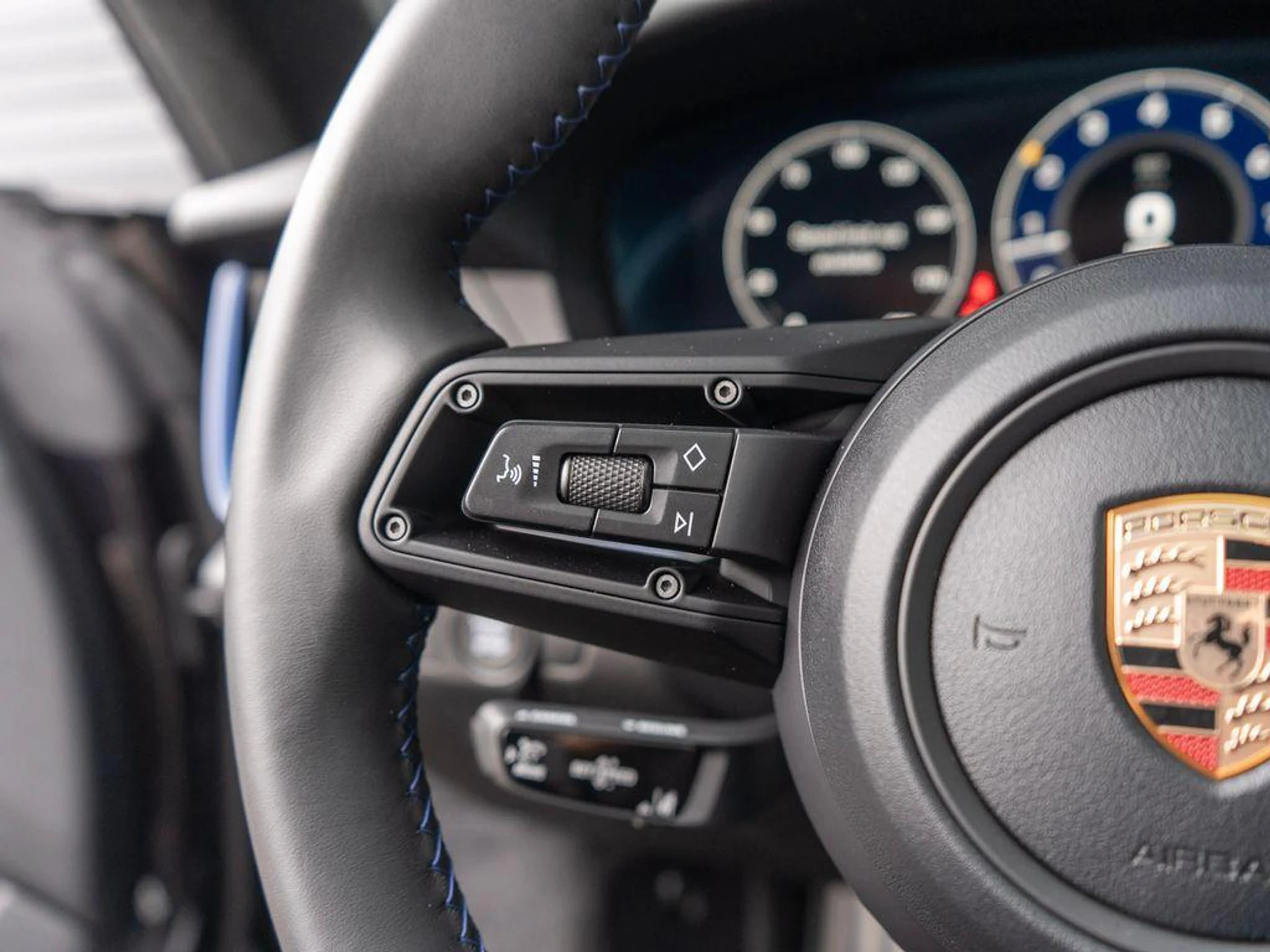 mph017_1453366079_e_Ut52y_Kax_WV_8a_Y_Nqy_p_Iz5s_SO_1_U_e9c65080a3