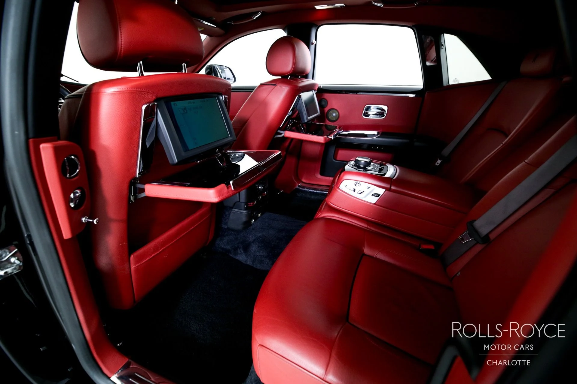 mph017_1455127956_Used_2014_Rolls_Royce_Ghost_1747161700_737c4fc745