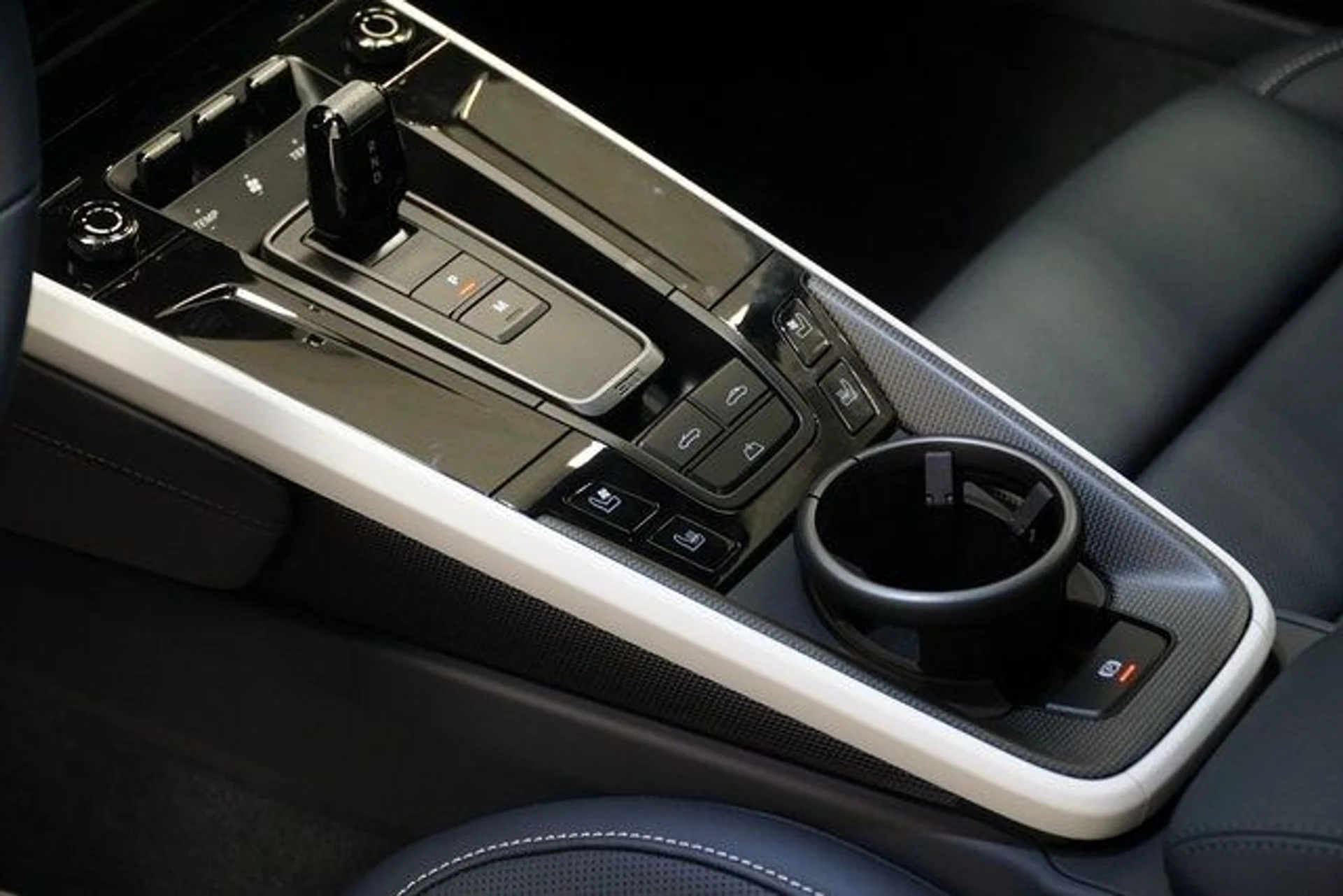 mph017_1470482982_408d6ddedc10fa6450b64ff212375e4d_921b3169fd