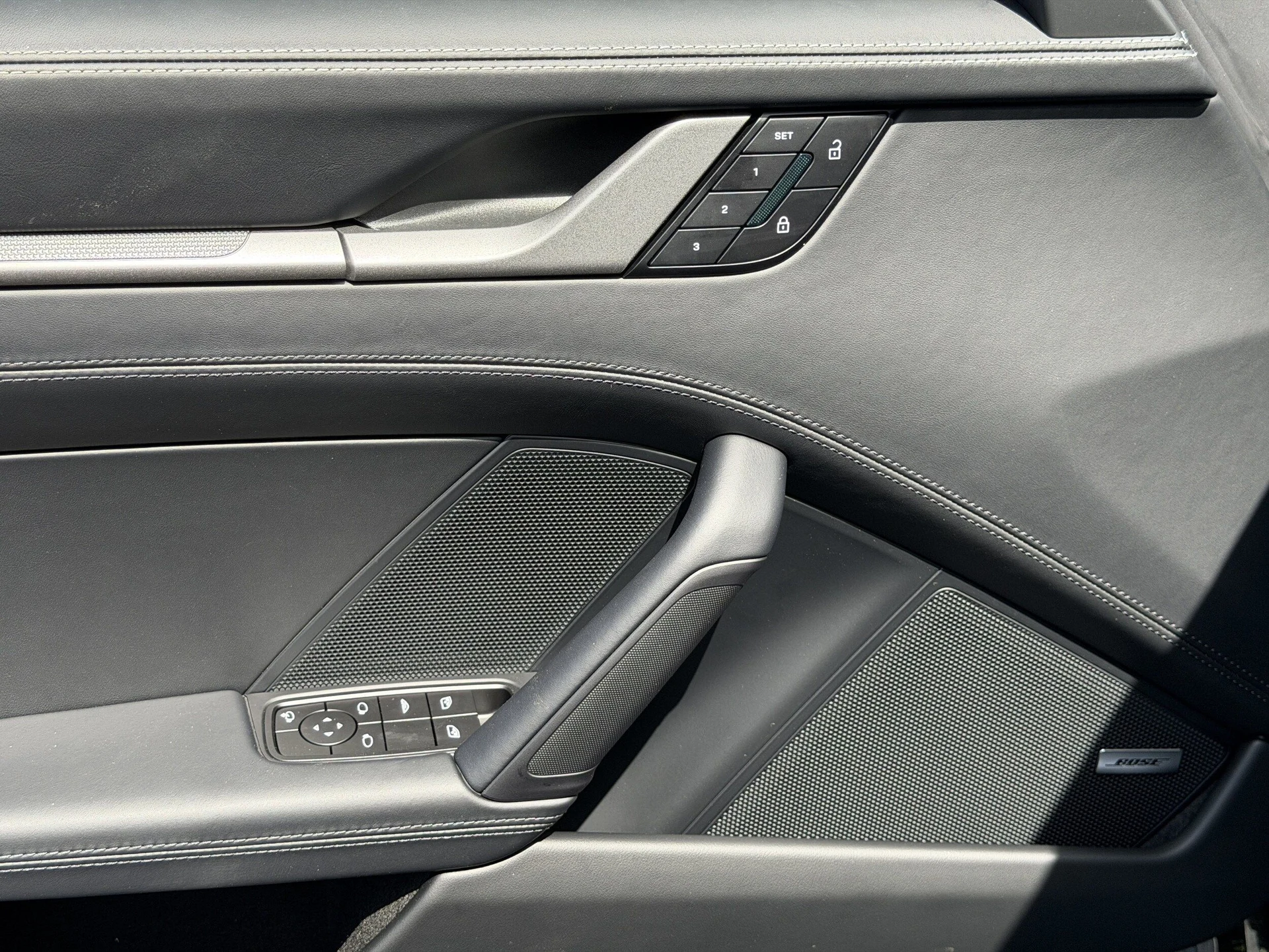 mph017_1481190744_0bcde46176bb41a12946177b3f24920fx_4db788b761