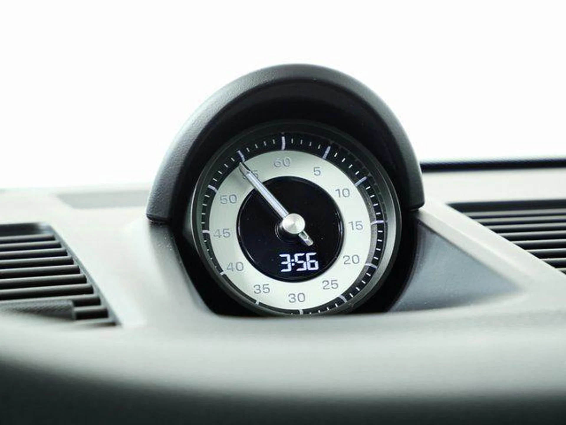 mph017_1481343656_Lsi_Dv_B_Vo_Ss_Wc_Ad9_ZX_Mwq_AK_v_Ks_d96cfb6ab9