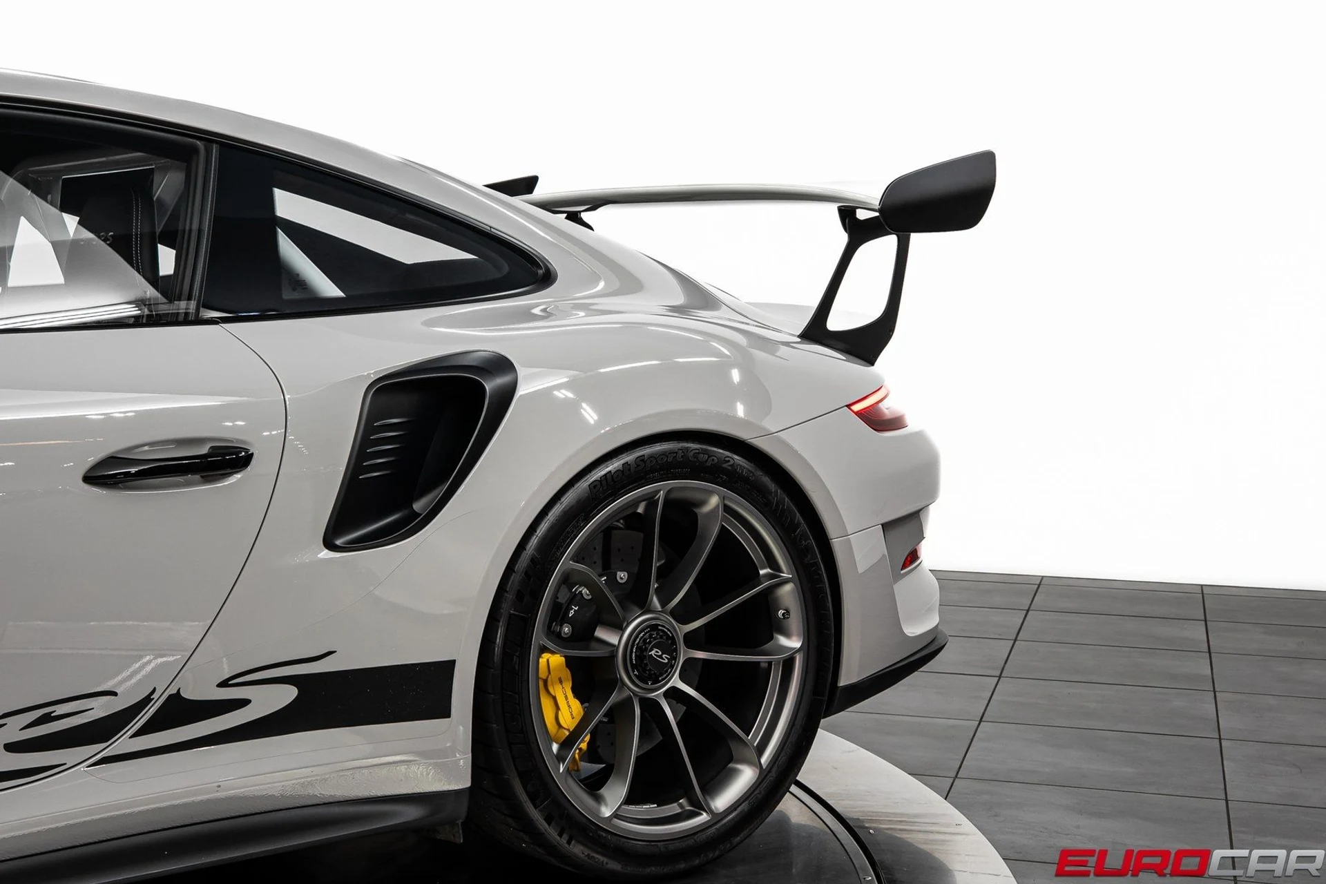 mph017_1486903086_image_18_fb19986a45