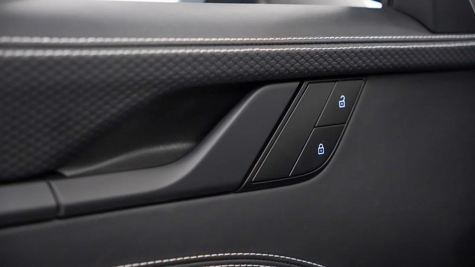 mph017_1504980194_gv7slc2ghe3sts_Pi3_Oz_Pp4_Zs_U0_A_2b1aa0ae48