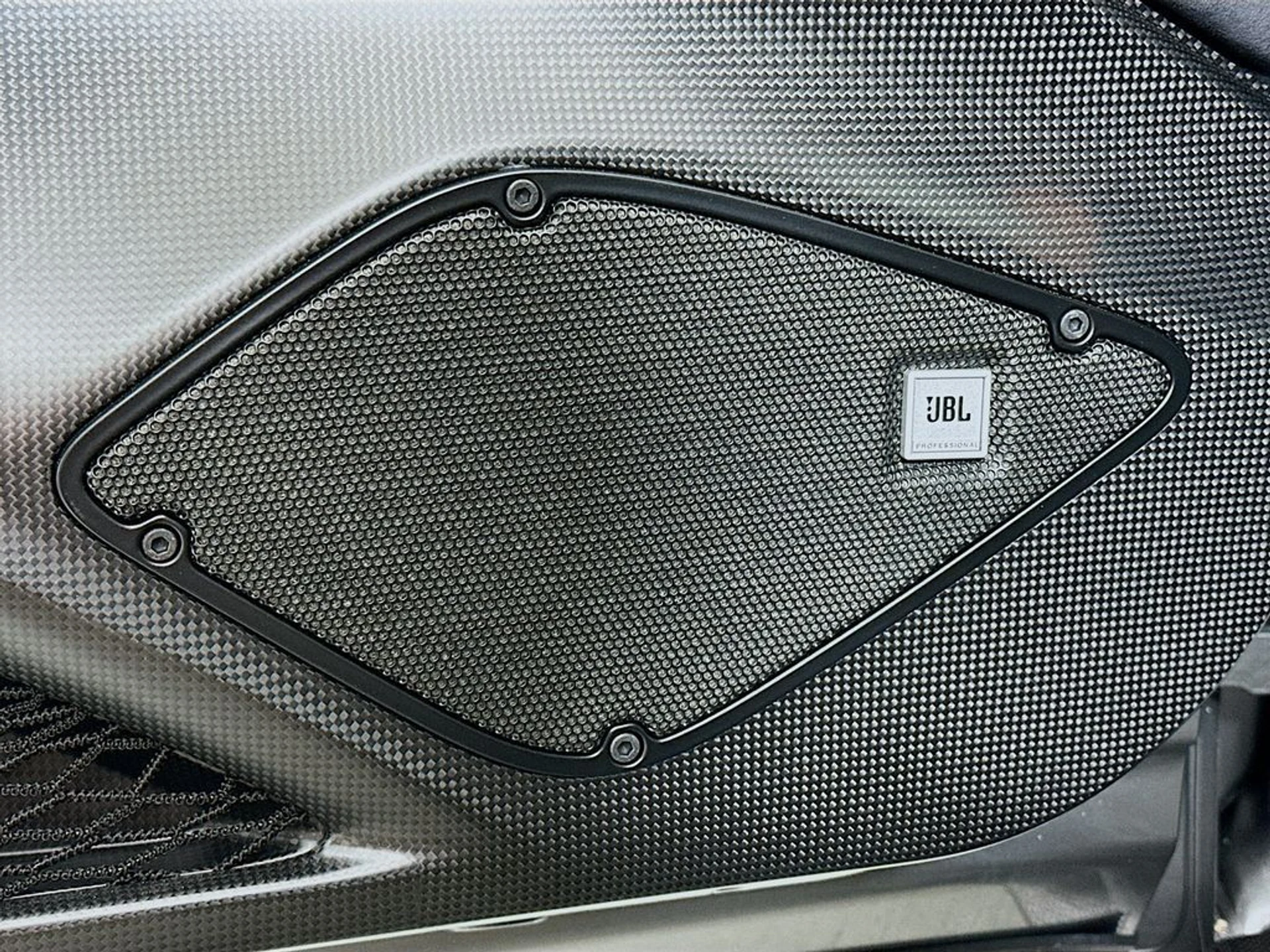 mph017_1511521050_b88ae548858de31d81f4d31fea24f445x_8b2ace7038