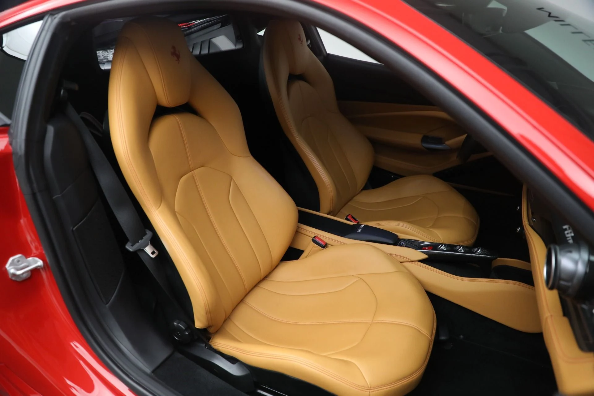 mph017_1512649986_Used_2020_Ferrari_F8_Tributo_1762634390_2c6333200f