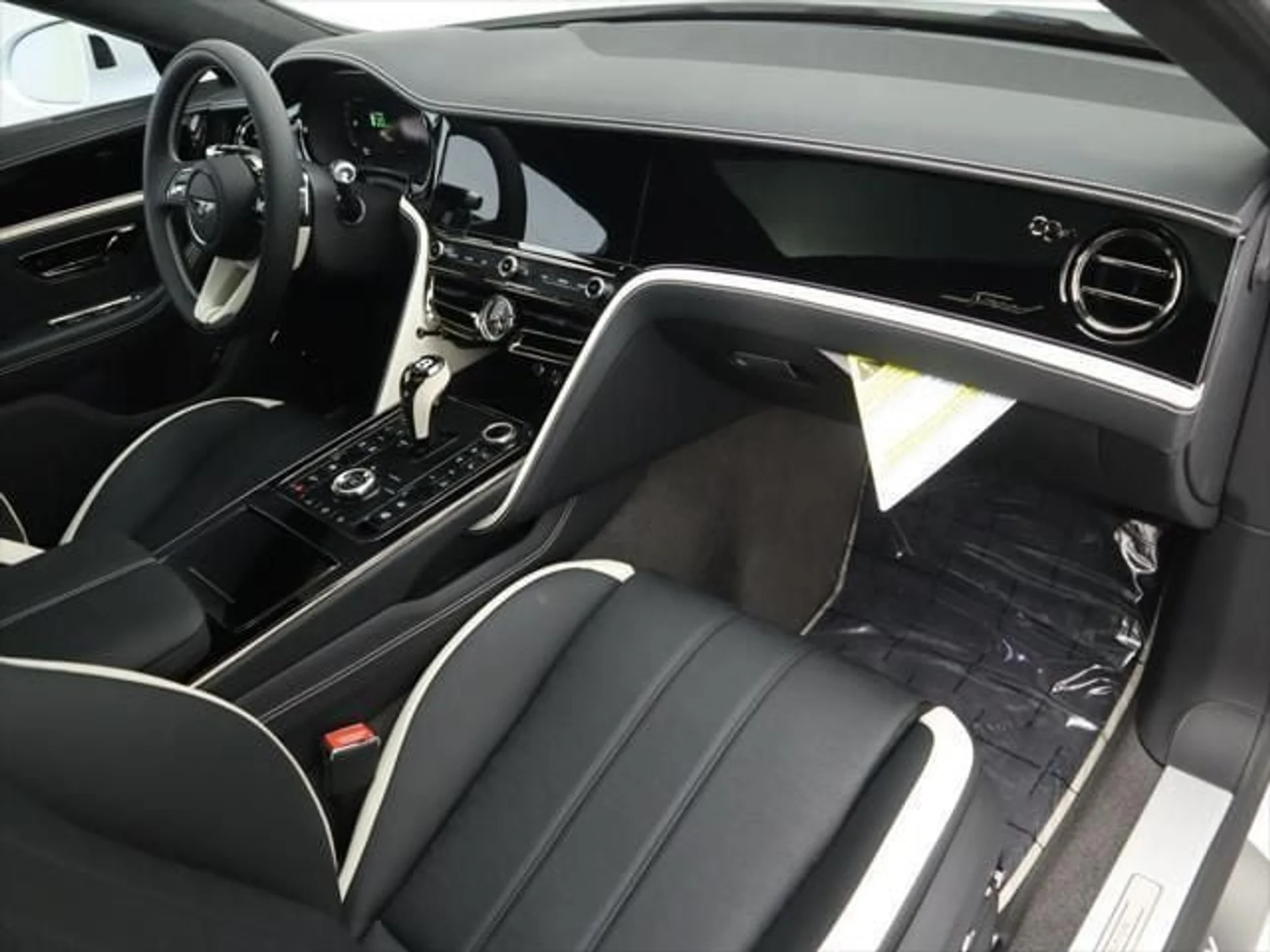 mph017_1514227552_used_2025_bentley_flying_spur_speedsedan_8119_22980031_18_640_bbfac6cb91